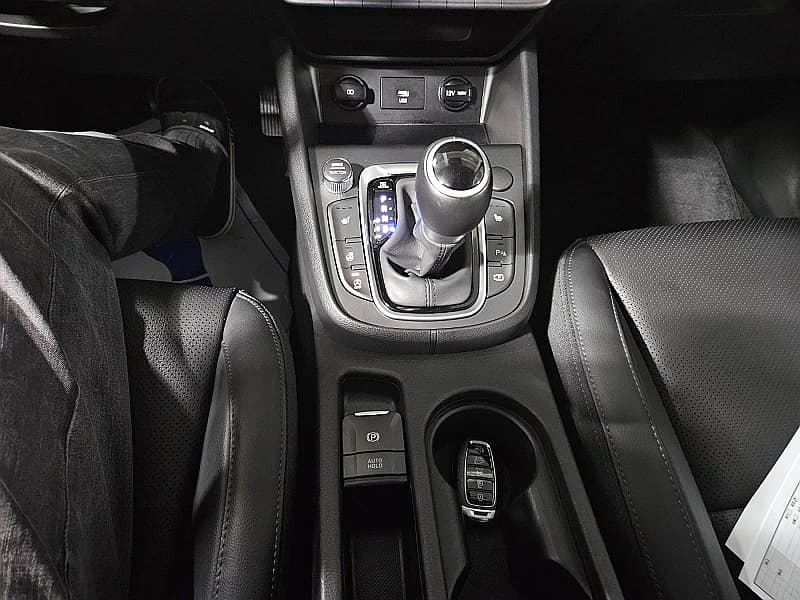 Hyundai Kona Gasoline 1.6 Turbo 2WD Smart, 2022 г. 100250 км. — фото 9