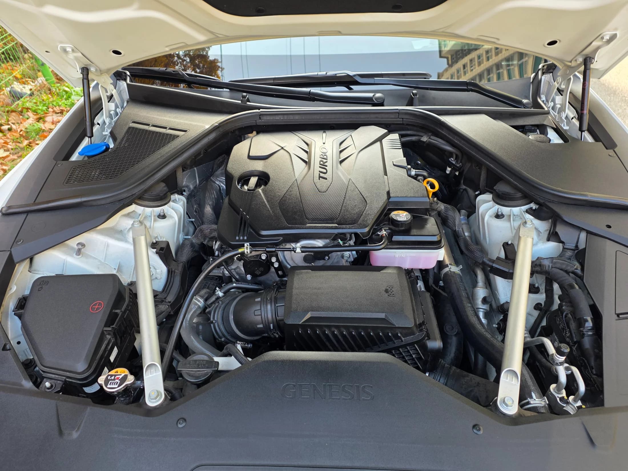 Genesis G80 Gasoline 2.5 Turbo 2WD, 2023 г. 33118 км. — фото 15