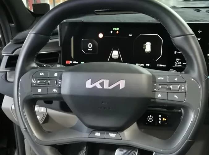 Kia EV9 Long Range 4WD Earth, электромобиль, 2023 г. 21467 км. — фото 14
