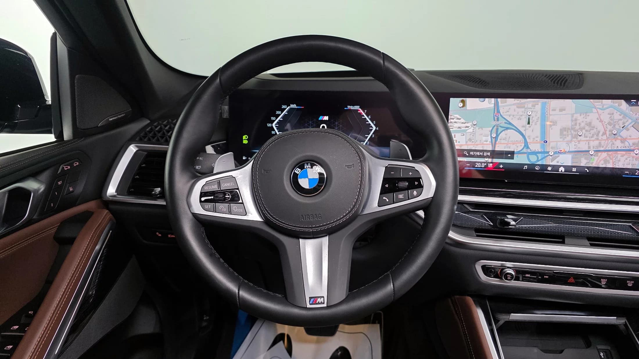 BMW X6 xDrive40i M Sport, 2023 г. 15758 км. — фото 13