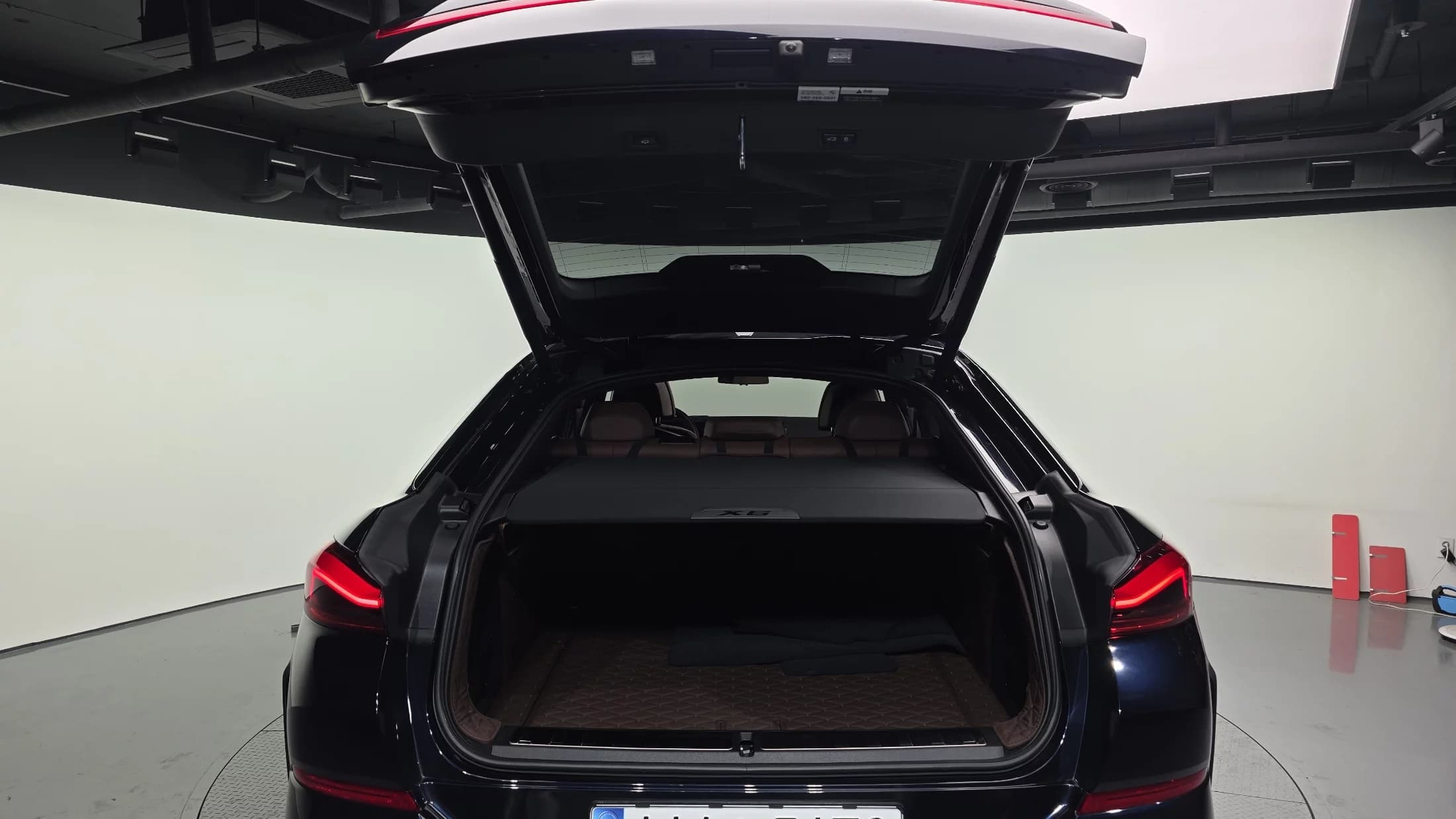 BMW X6 xDrive40i M Sport, 2023 г. 15758 км. — фото 20