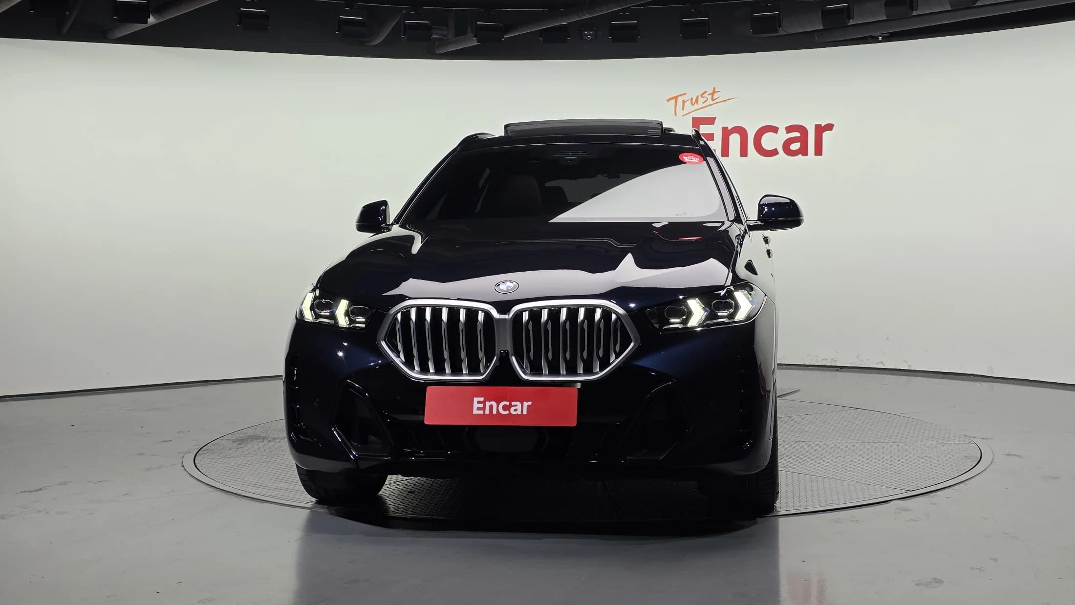 BMW X6 xDrive40i M Sport, 2023 г. 15758 км. — фото 3