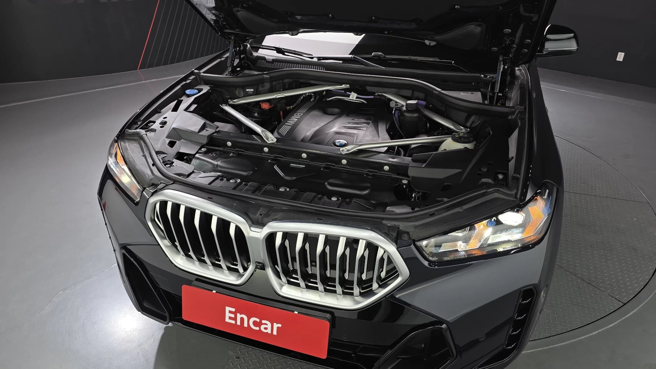 BMW X6 xDrive40i M Sport, 2023 г. 15758 км. — фото 6