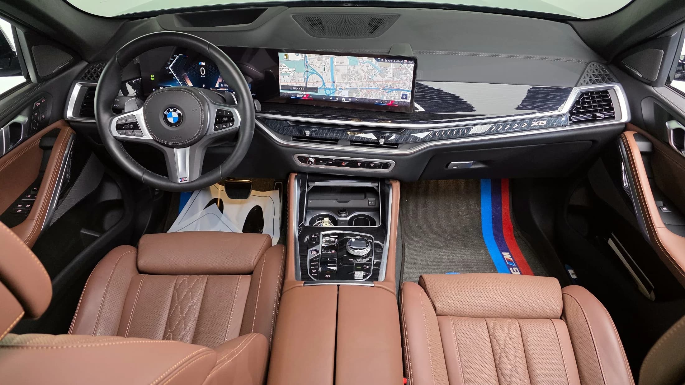 BMW X6 xDrive40i M Sport, 2023 г. 15758 км. — фото 7