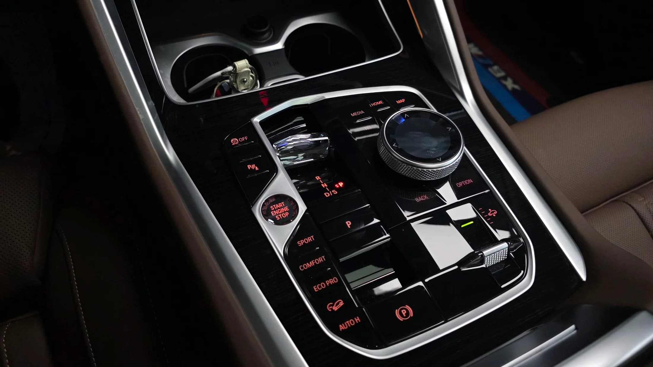BMW X6 xDrive40i M Sport, 2023 г. 15758 км. — фото 9