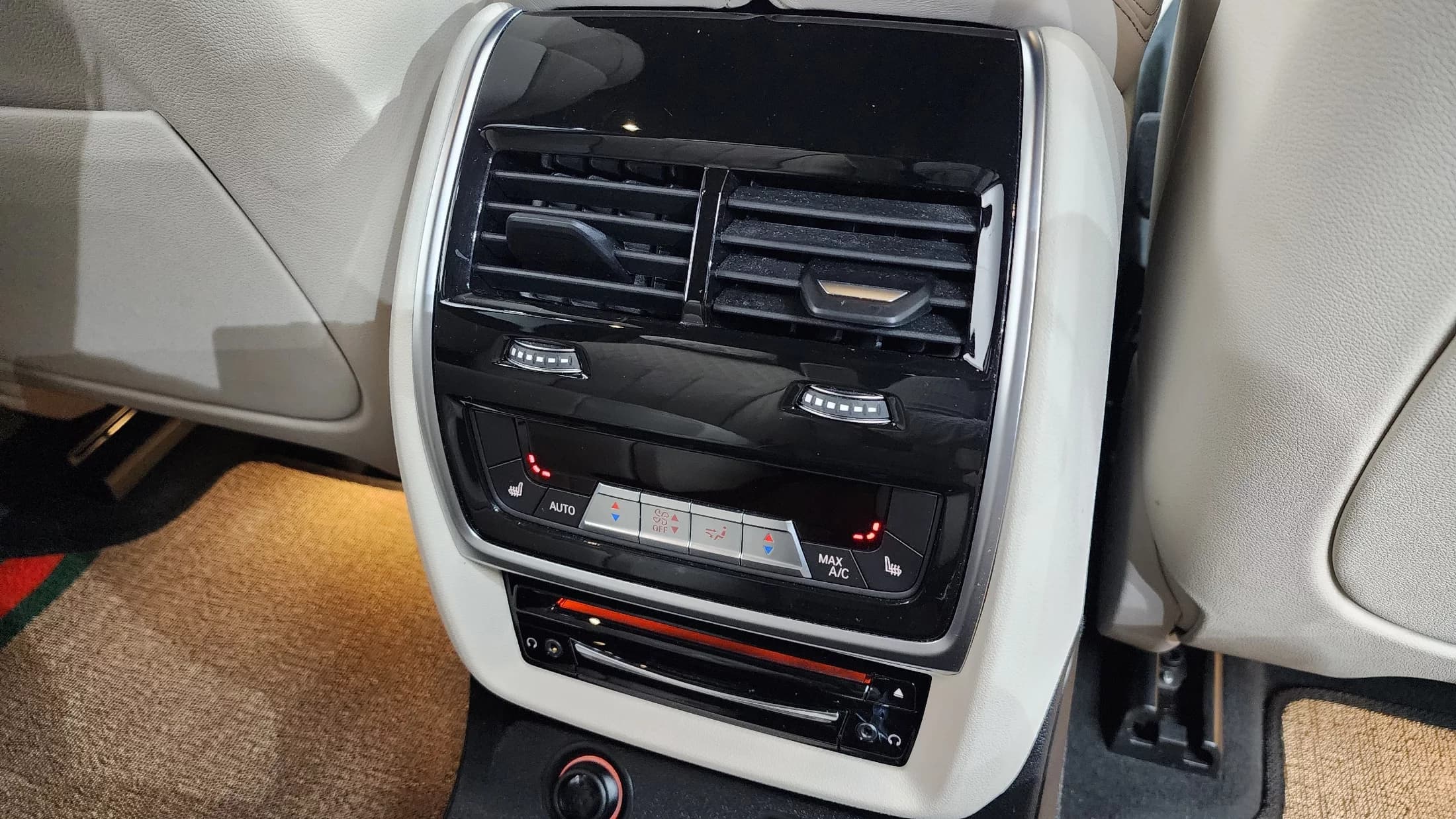 BMW X7 xDrive 40i M Sport 6STR, 2022 г. 72414 км. — фото 18