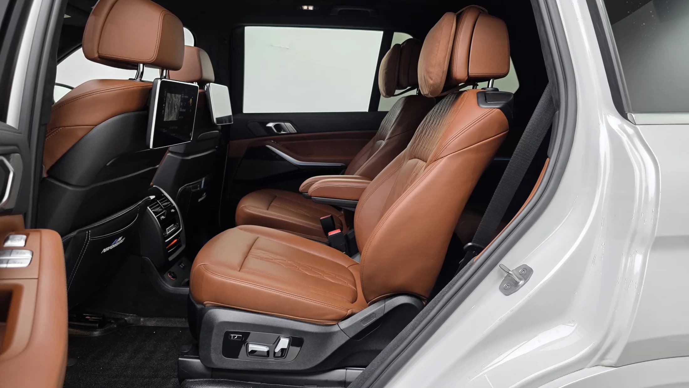 BMW X7 xDrive 40i M Sport 6STR, 2022 г. 45115 км. — фото 12