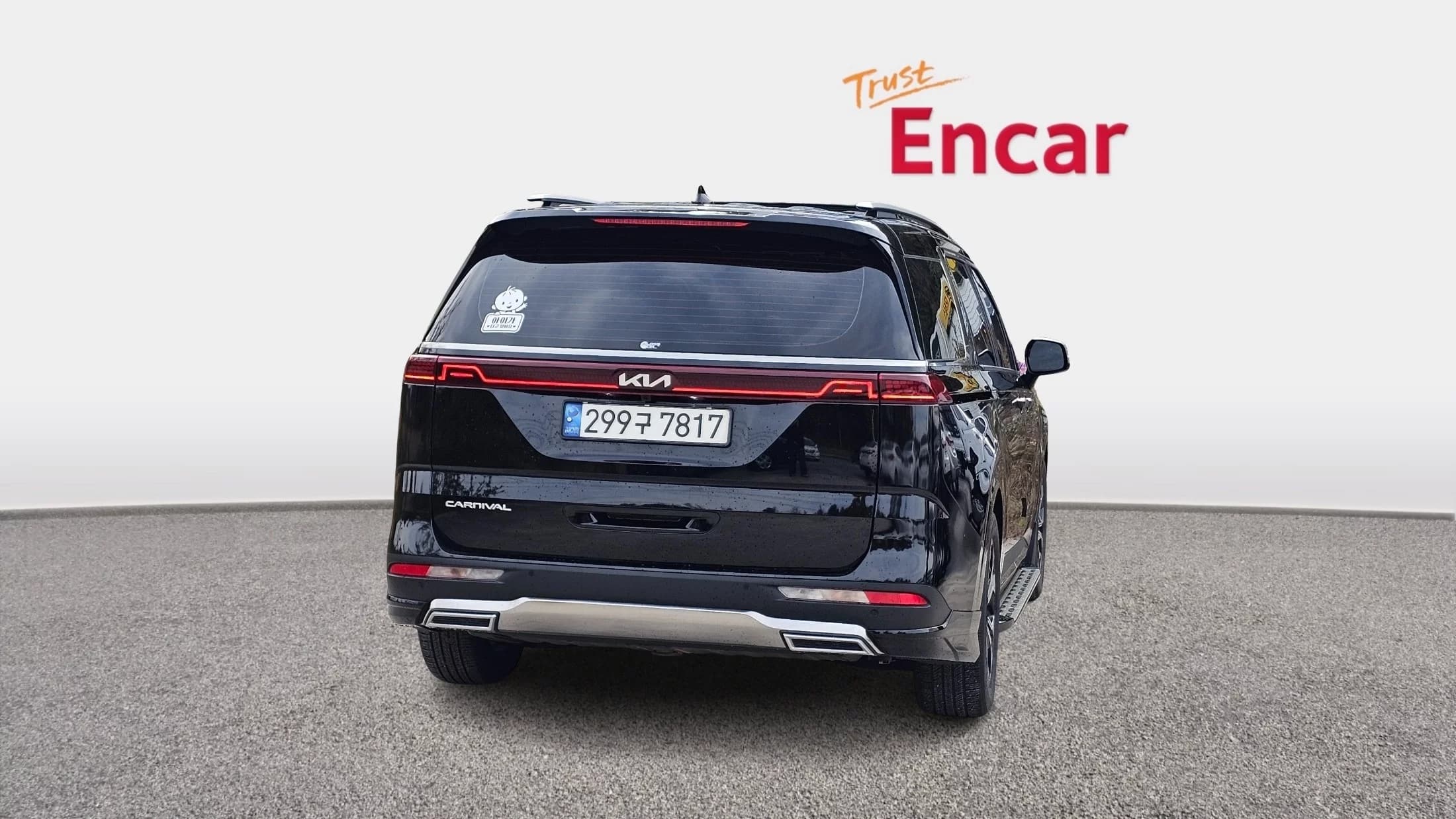 Kia Carnival 7-Seater Signature, 2021 г. 68989 км. — фото 4