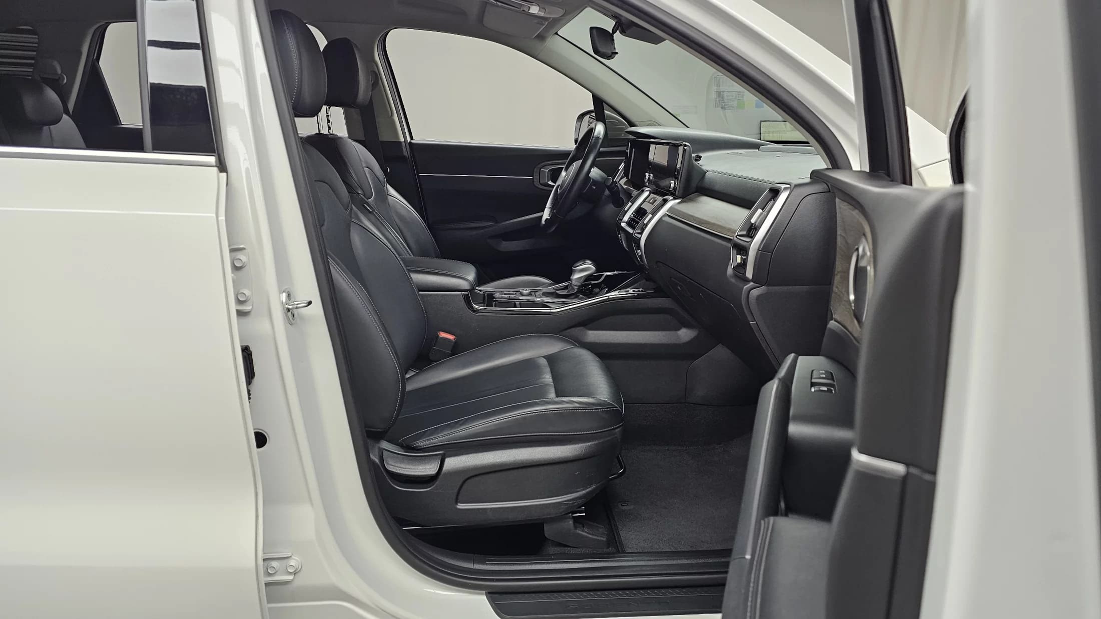 Kia Sorento Gasoline 2.5T 2WD Trendy, 2022 г. 79907 км. — фото 11