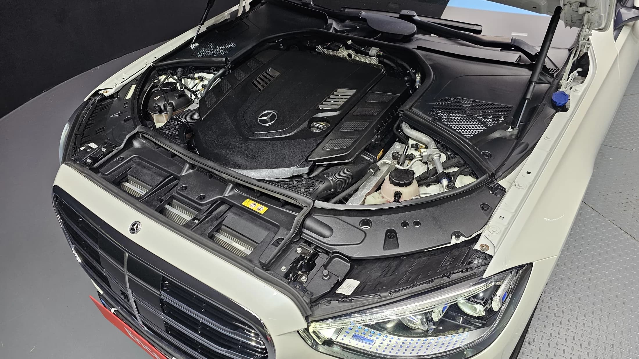 Mercedes-Benz S-Class S580L 4MATIC, 2022 г. 71749 км. — фото 6