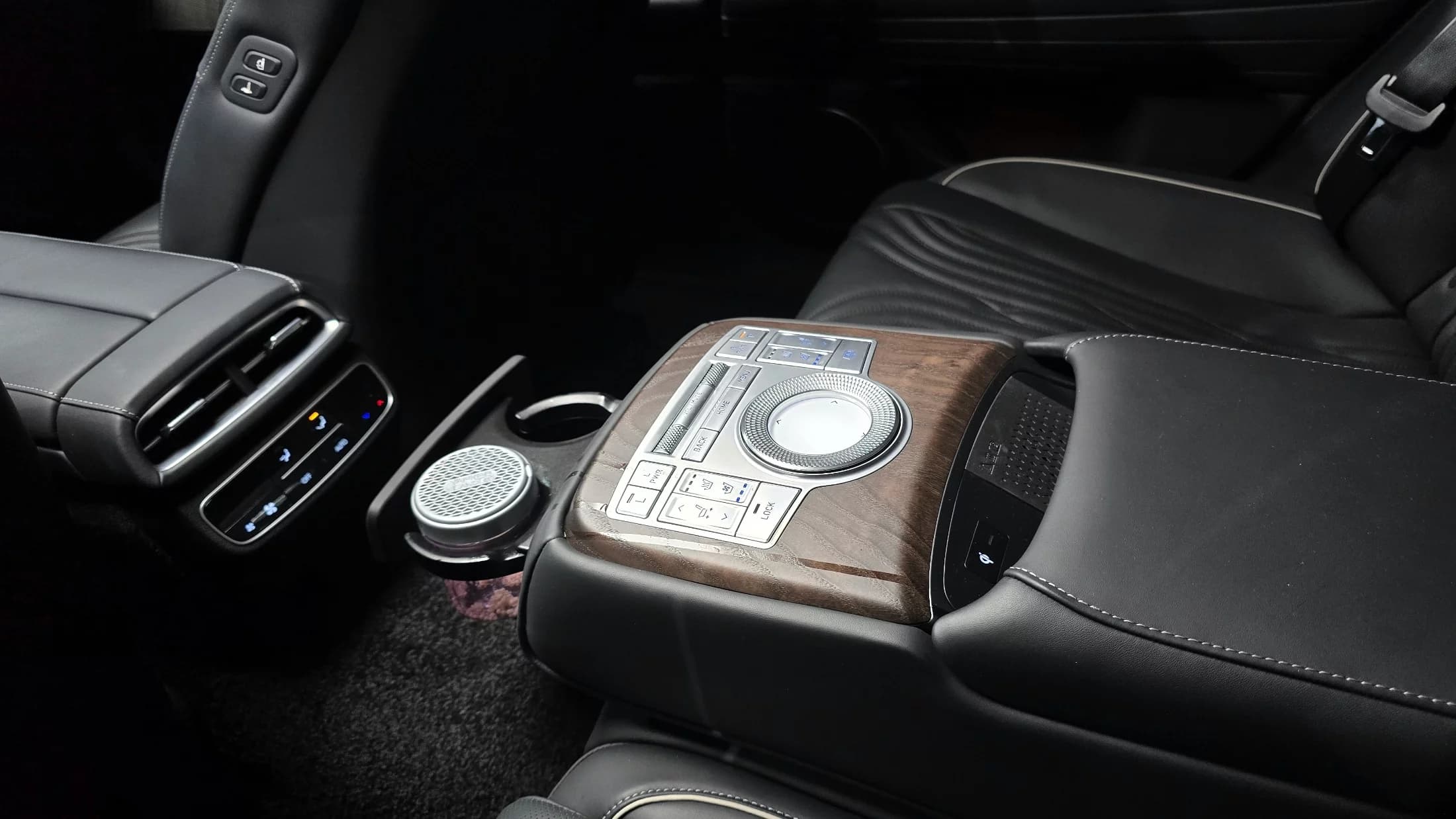 Genesis G80 Gasoline 3.5 Turbo AWD, 2021 г. 59432 км. — фото 16