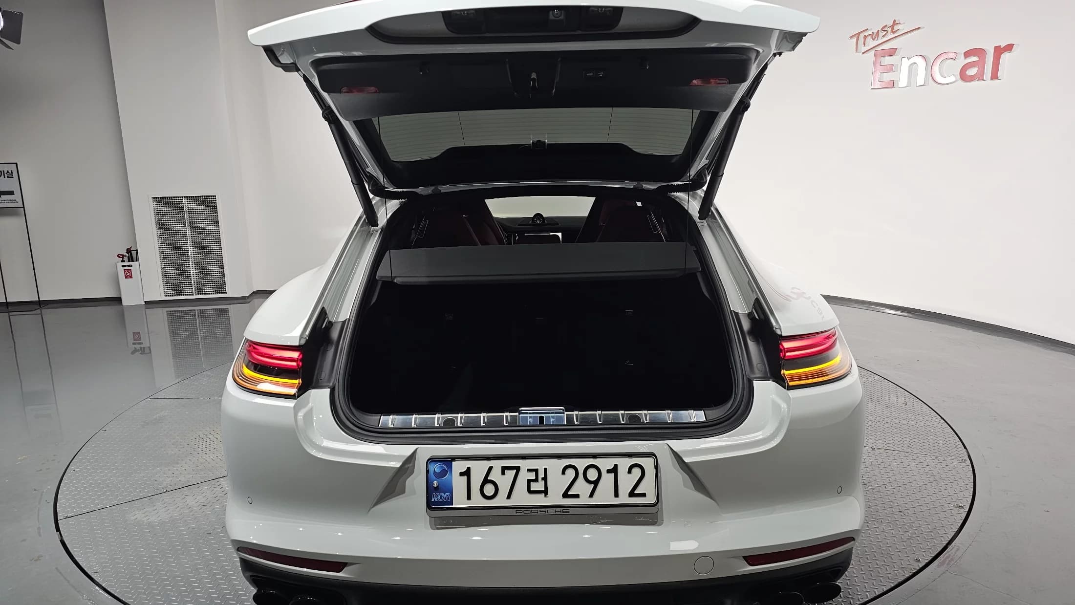 Porsche PANAMERA 2.9 AWD, 2021 г. 38676 км. — фото 20