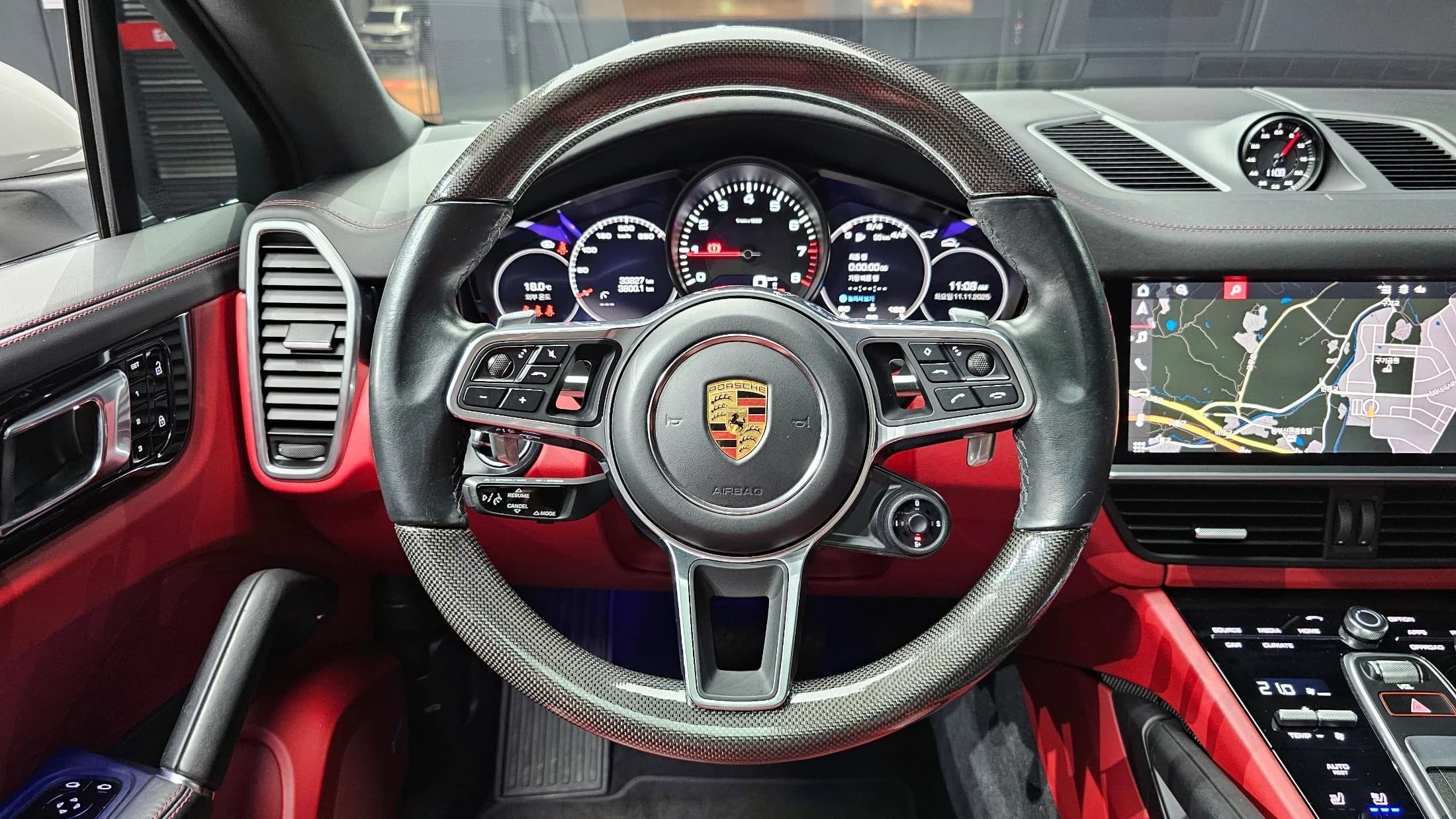 Porsche CAYENNE 3.0 Coupe, 2021 г. 33848 км. — фото 13
