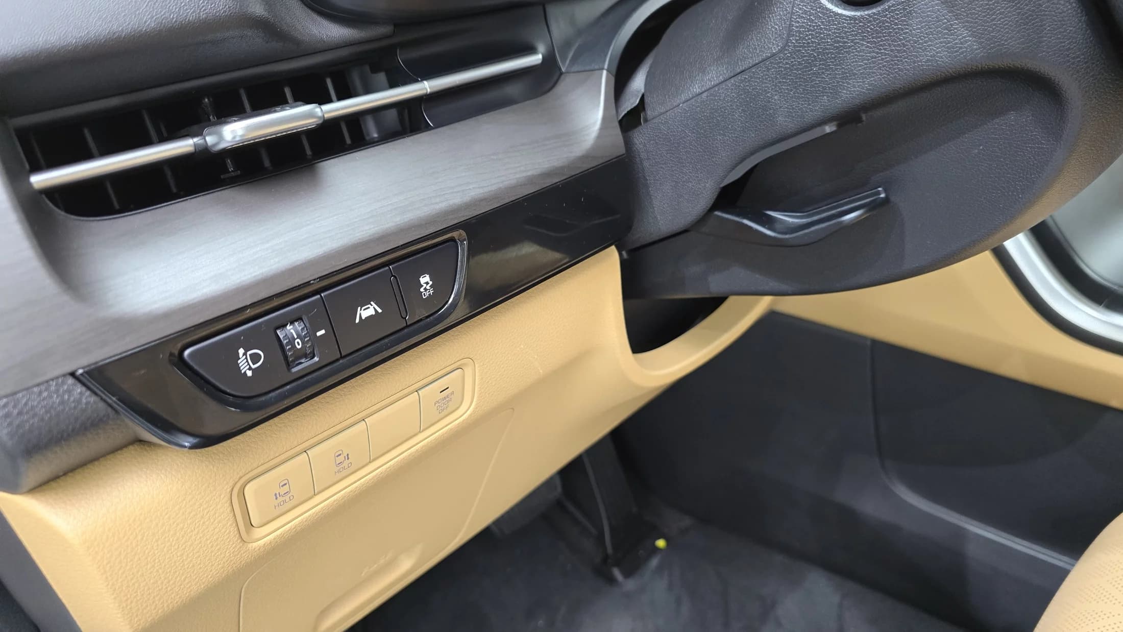 Kia Carnival 9-Seater Prestige, 2021 г. 121782 км. — фото 15