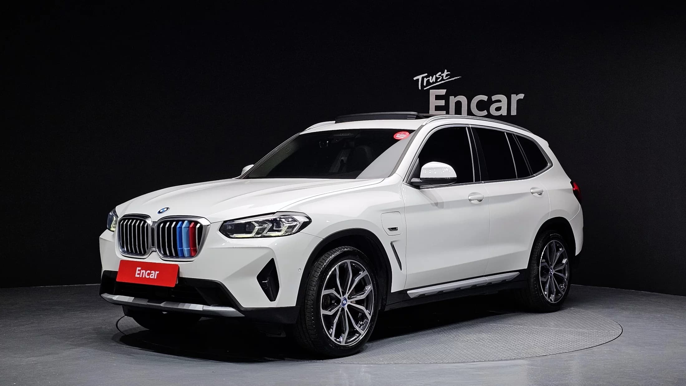 BMW X3 xDrive 30e, гибрид, 2021 г. 61553 км.