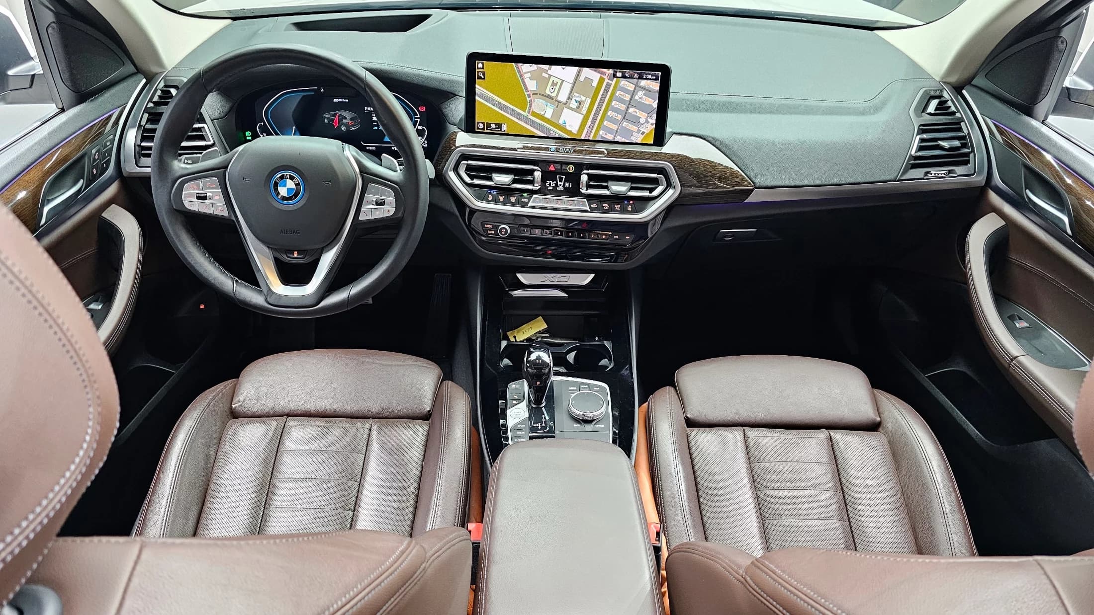 BMW X3 xDrive 30e, гибрид, 2021 г. 61553 км. — фото 7