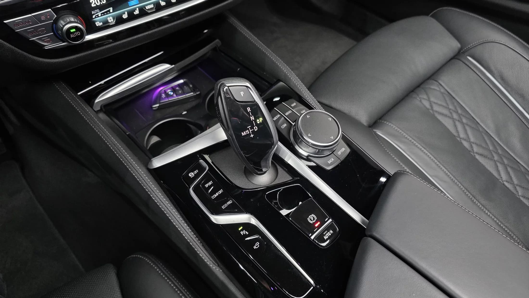 BMW 5-Series 530i M Sport Package, 2023 г. 23764 км. — фото 9