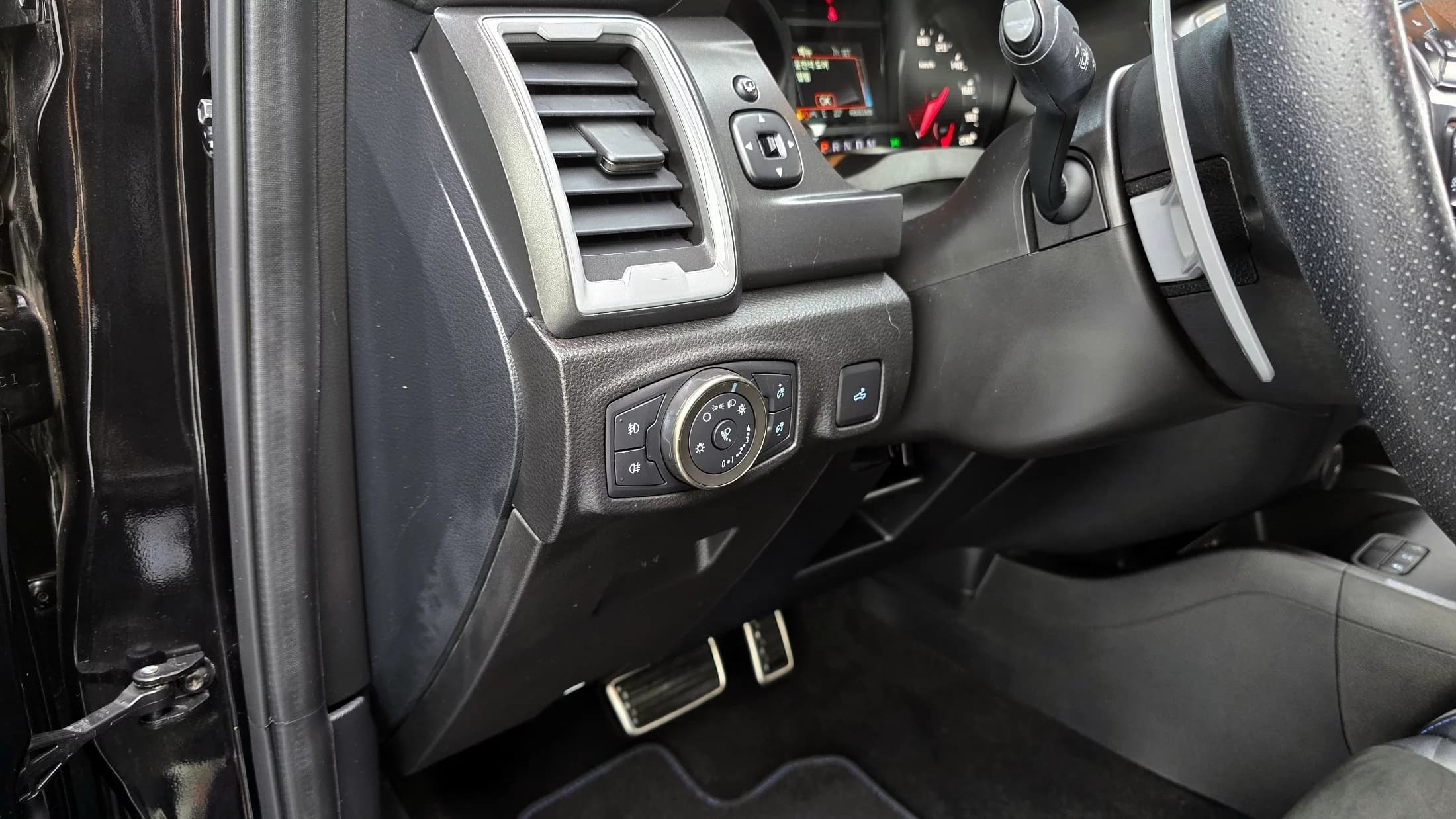 Ford RANGER 2.0 Raptor, 2022 г. 49152 км. — фото 16