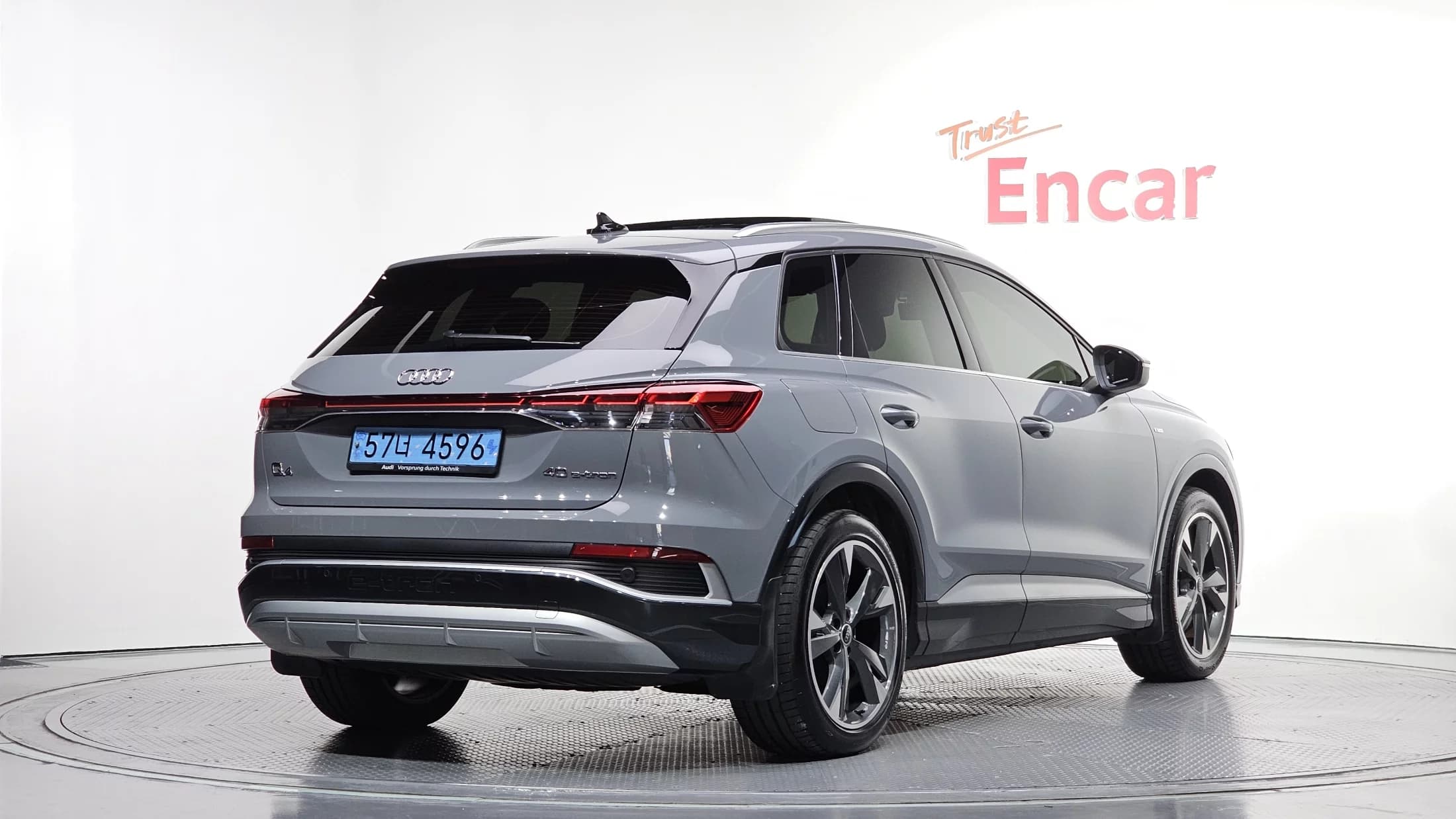 Audi Q4 e-tron 40 Premium, электромобиль, 2023 г. 33343 км. — фото 2