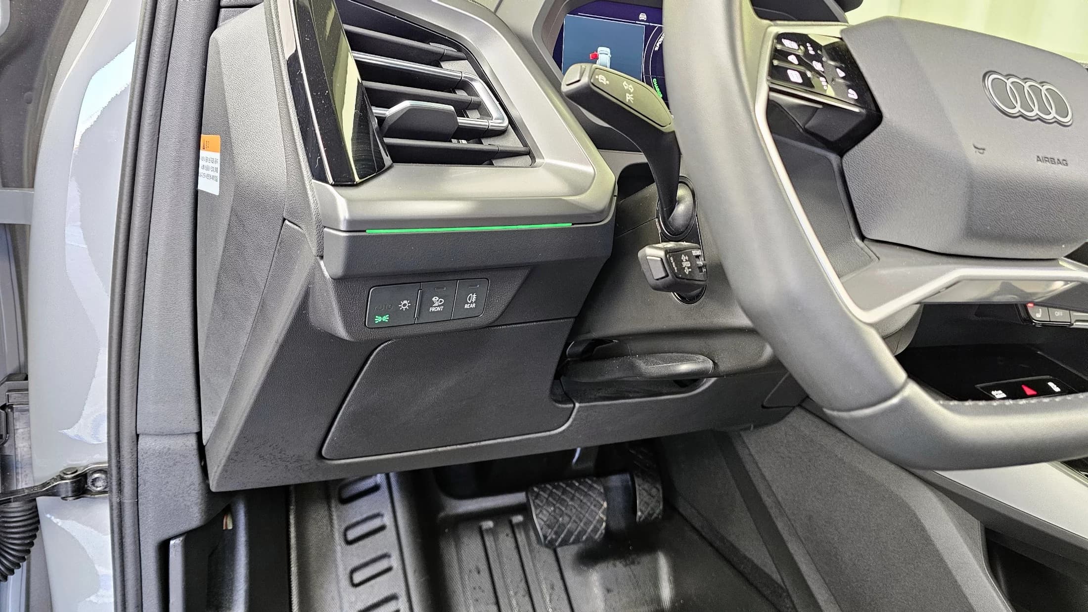 Audi Q4 e-tron 40 Premium, электромобиль, 2023 г. 33343 км. — фото 16