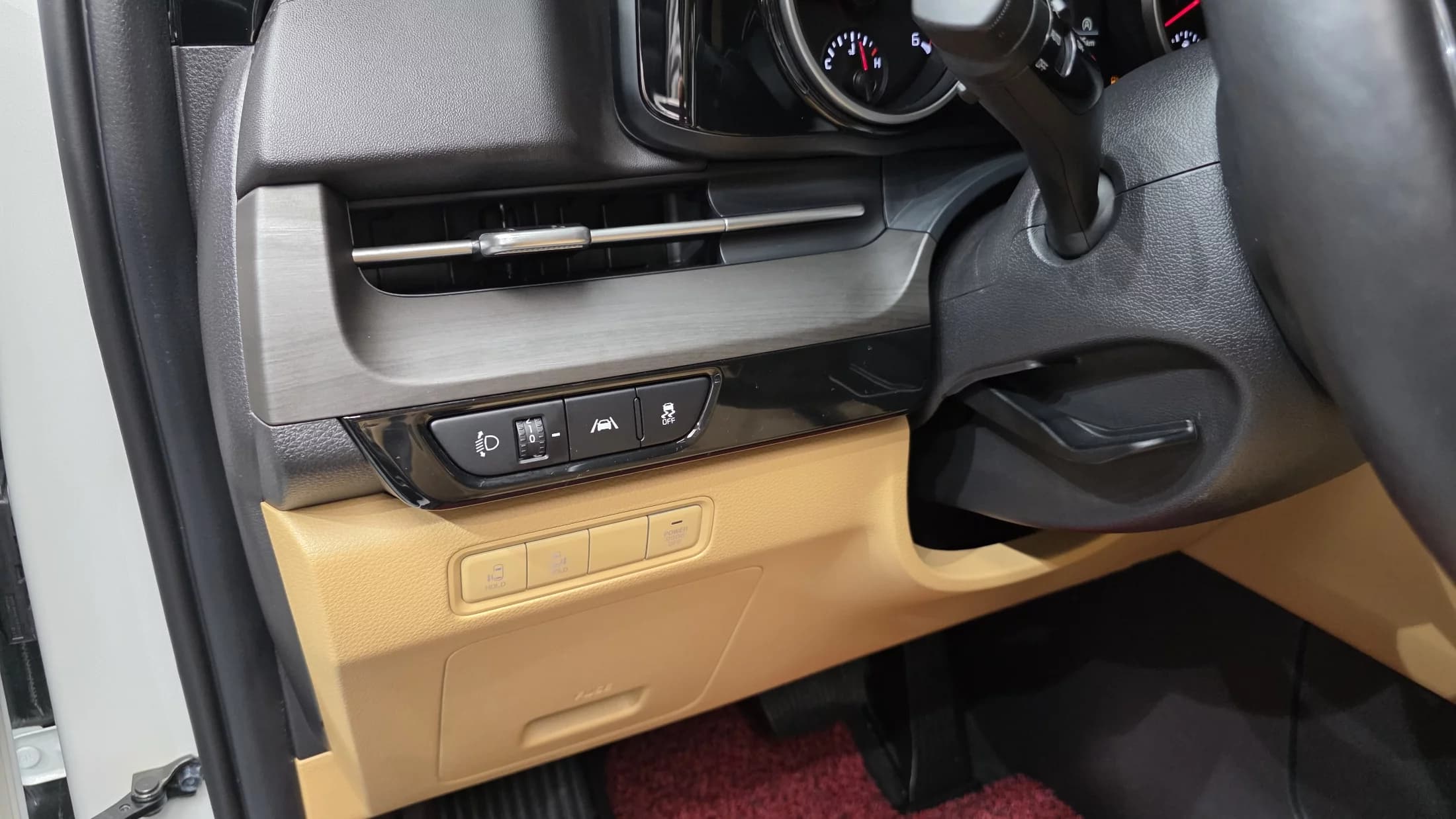 Kia Carnival 9-Seater Prestige, 2021 г. 90939 км. — фото 15