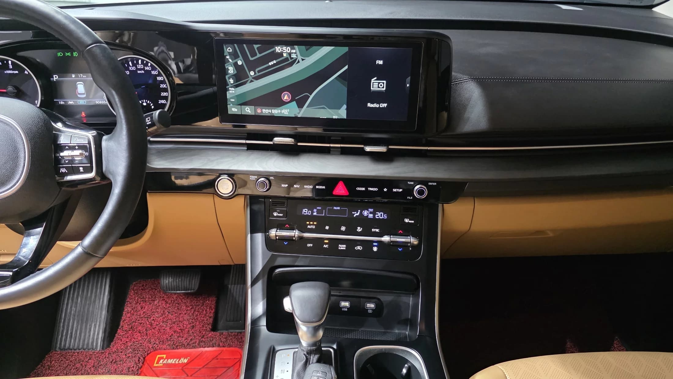 Kia Carnival 9-Seater Prestige, 2021 г. 90939 км. — фото 18