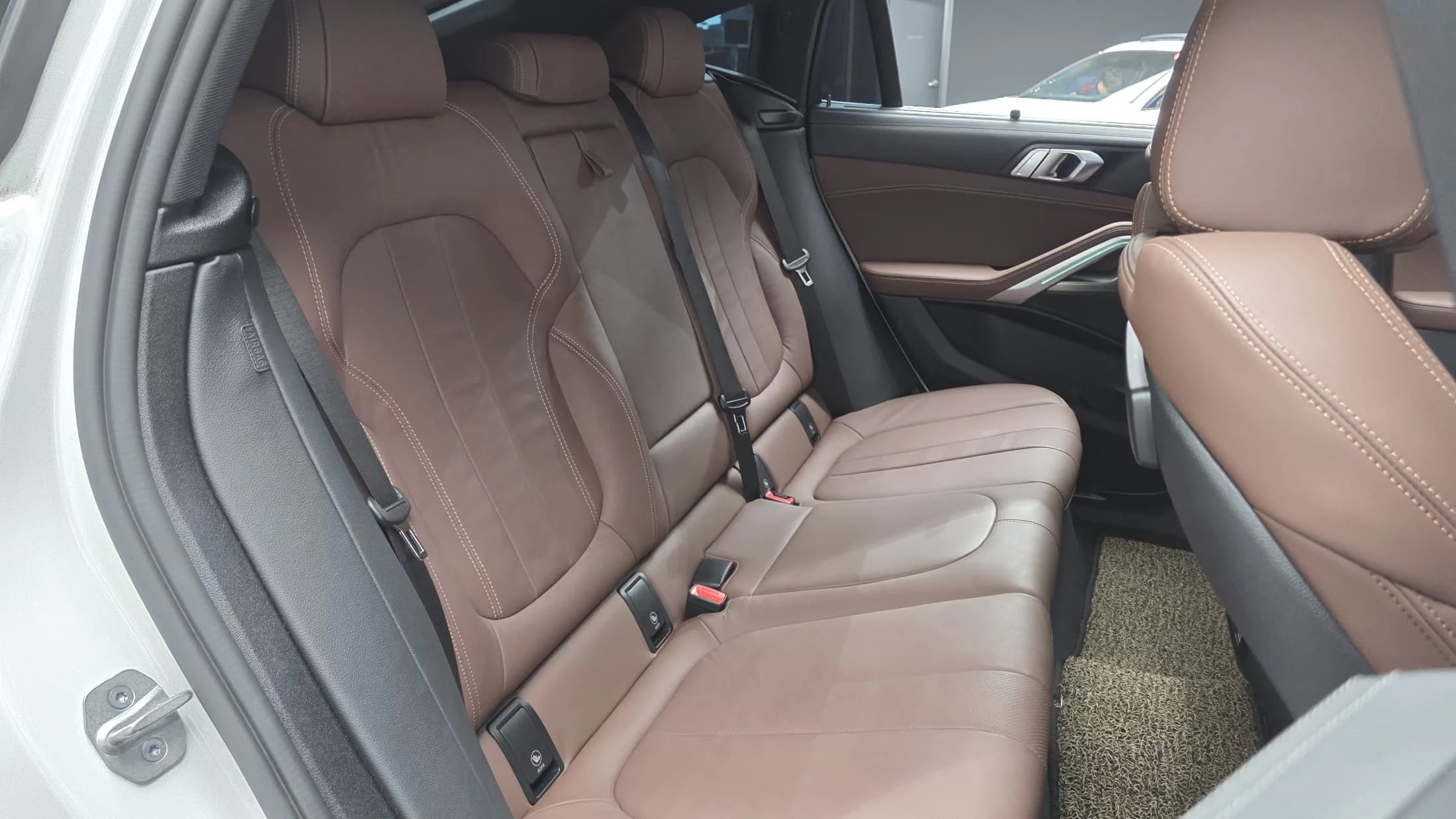 BMW X6 xDrive40i M Sport, 2022 г. 52019 км. — фото 12