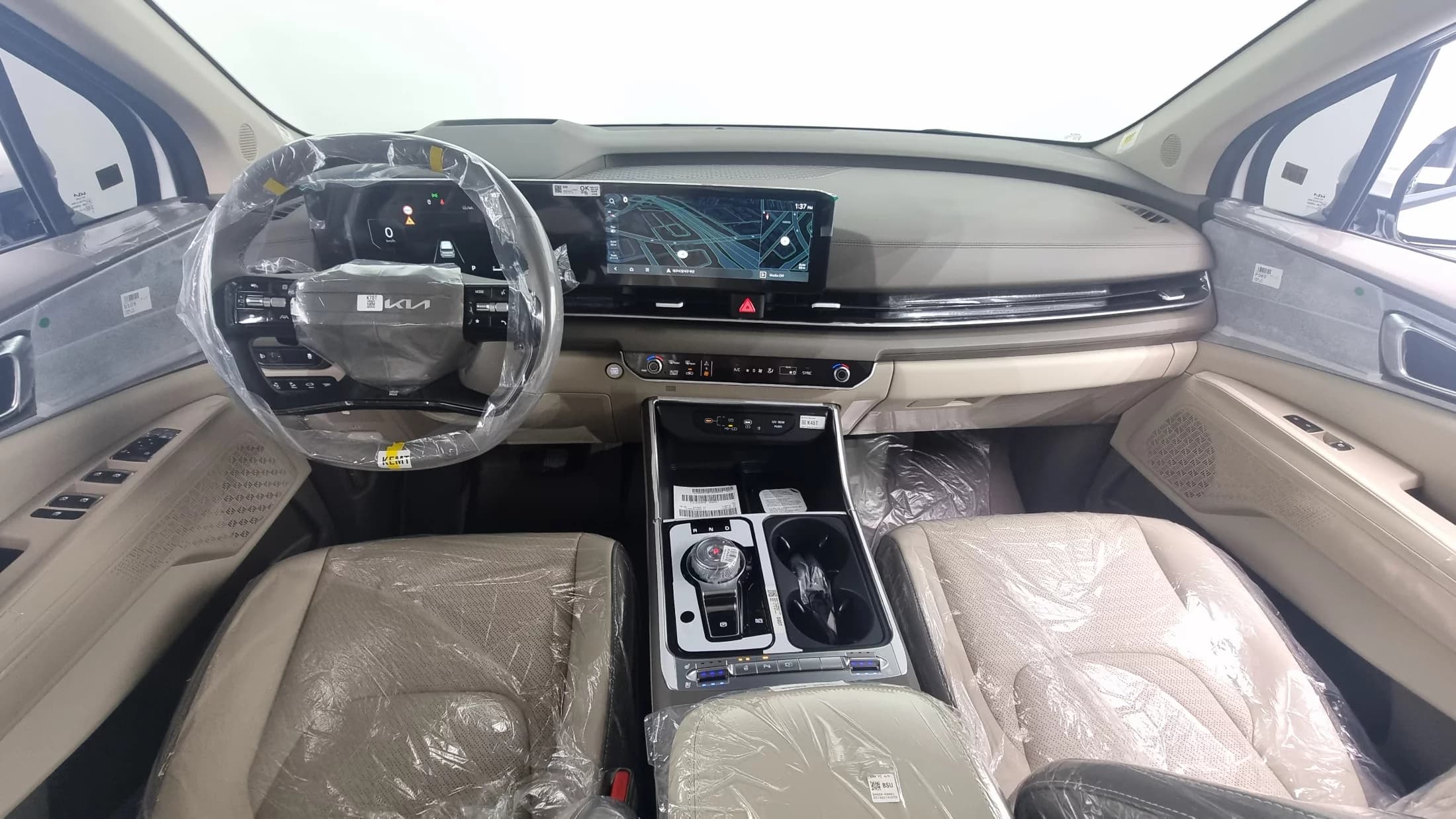Kia Carnival Gasoline 7-Seater Noblesse, 2025 г. — фото 7