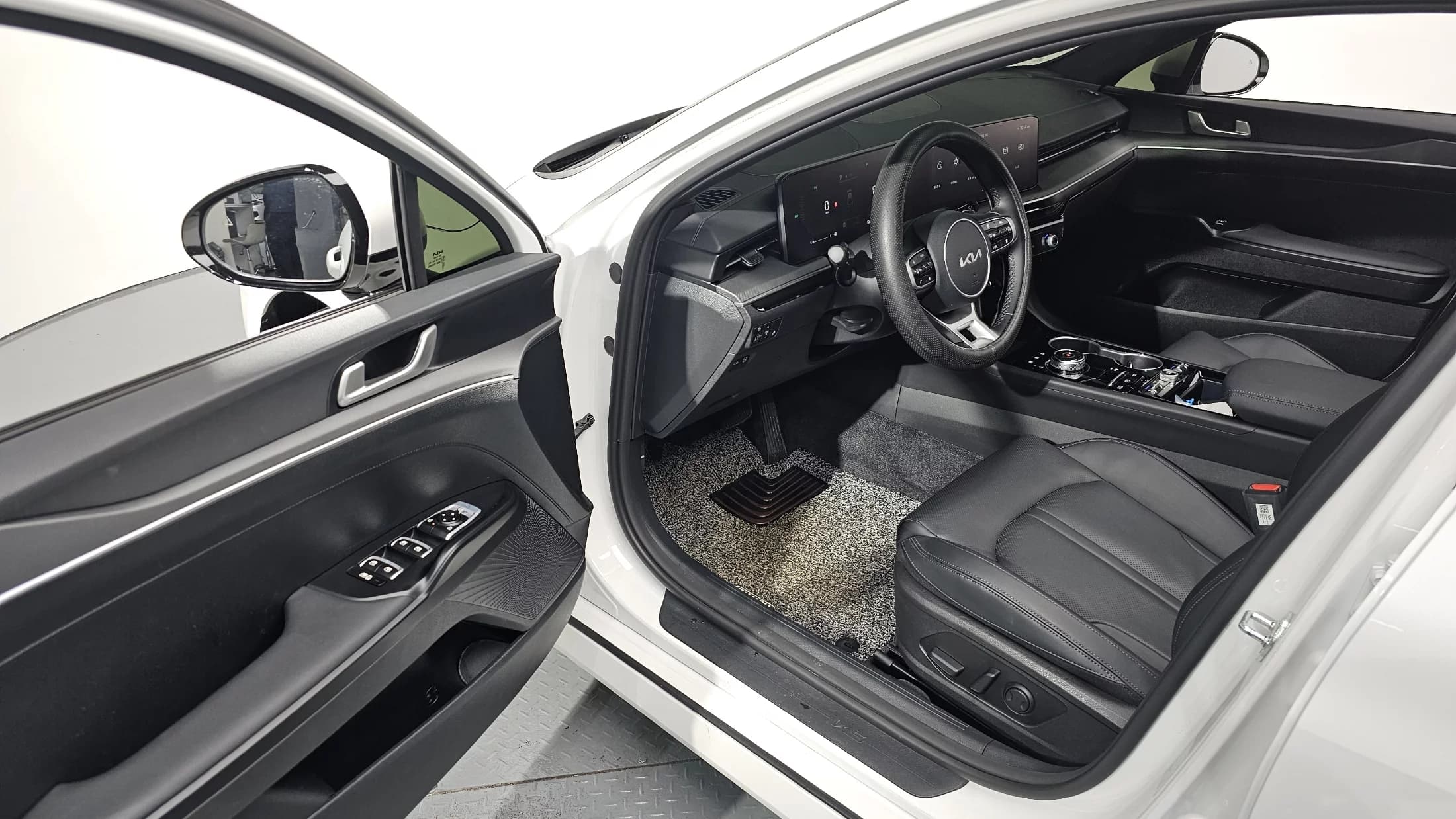 Kia K5 (Киа Оптима) Best Selection, гибрид, 2025 г. 5786 км. — фото 11