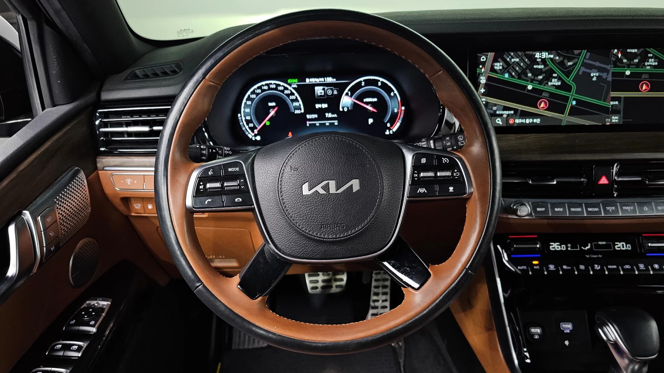 Kia Mohave Diesel 3.0 4WD 6-Seater Masters, 2022 г. 63252 км. — фото 13
