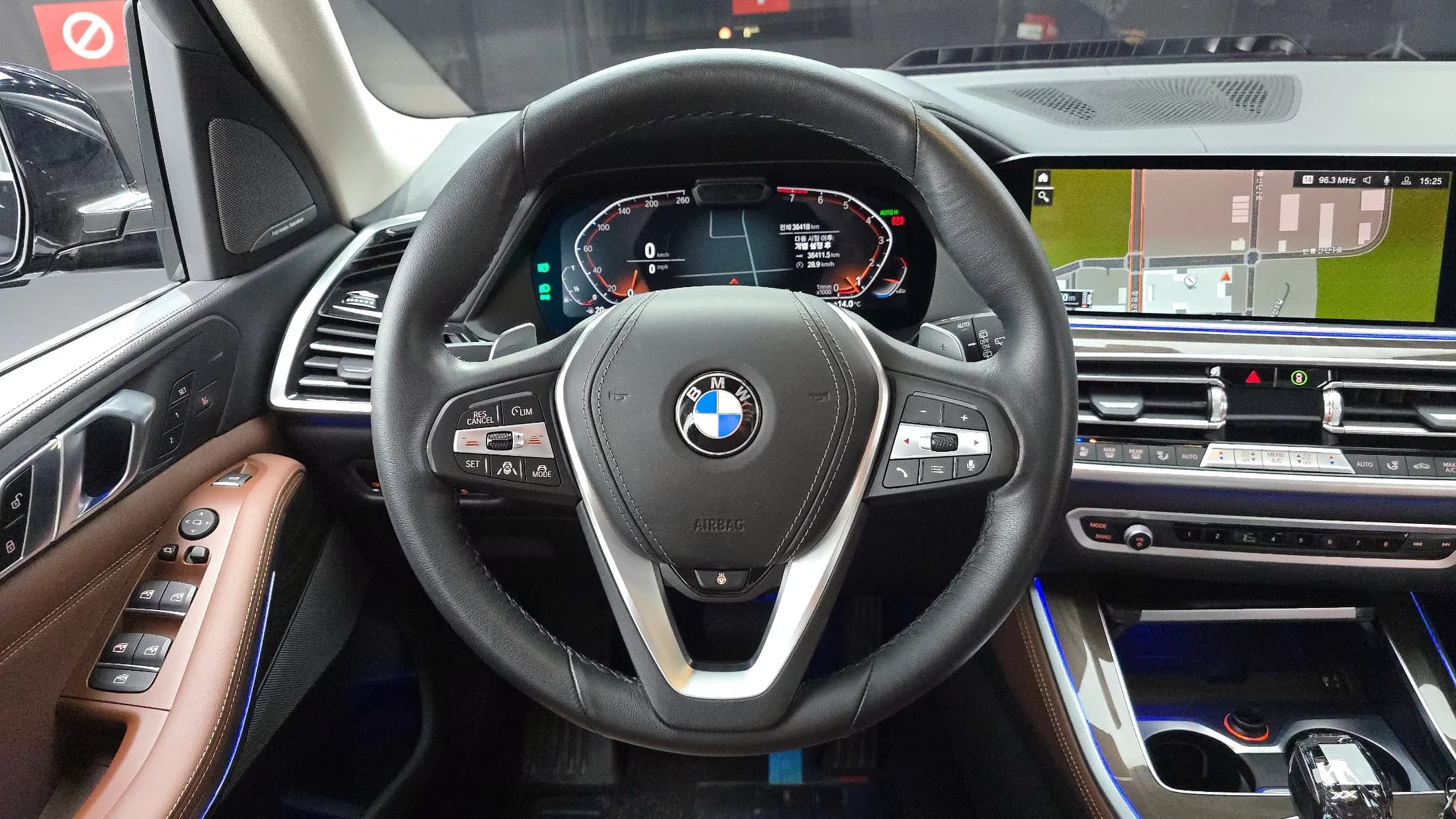 BMW X5 xDrive 40i xLine, 2022 г. 36550 км. — фото 13