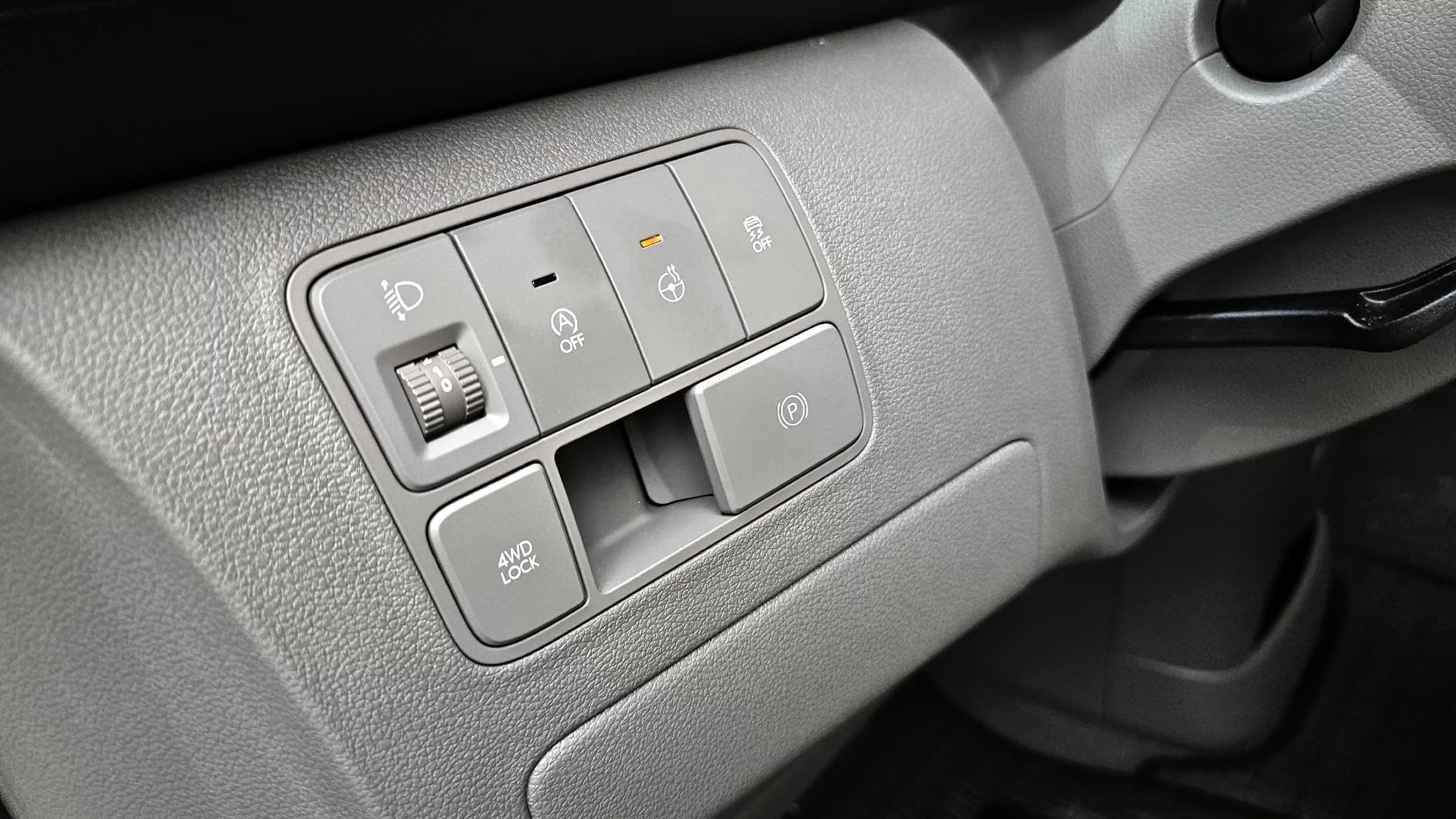 Hyundai Staria 4WD Lounge 7-Seater Inspiration, 2023 г. 4672 км. — фото 14