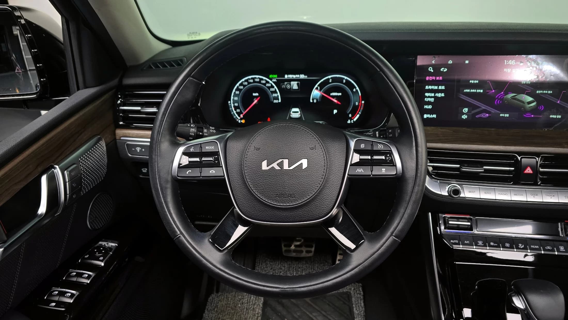 Kia Mohave Diesel 3.0 4WD 7-Seater Masters, 2022 г. 26699 км. — фото 13