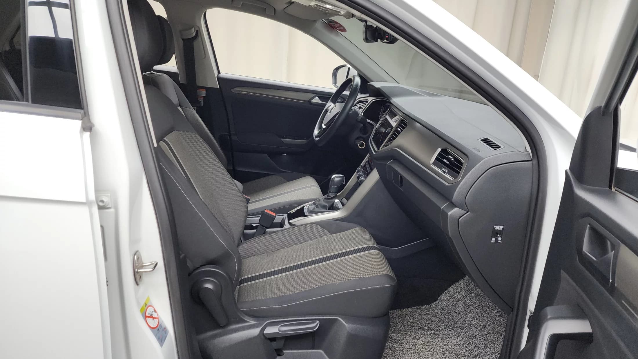 Volkswagen T-ROC 2.0 TDI Style, 2021 г. 49594 км. — фото 11