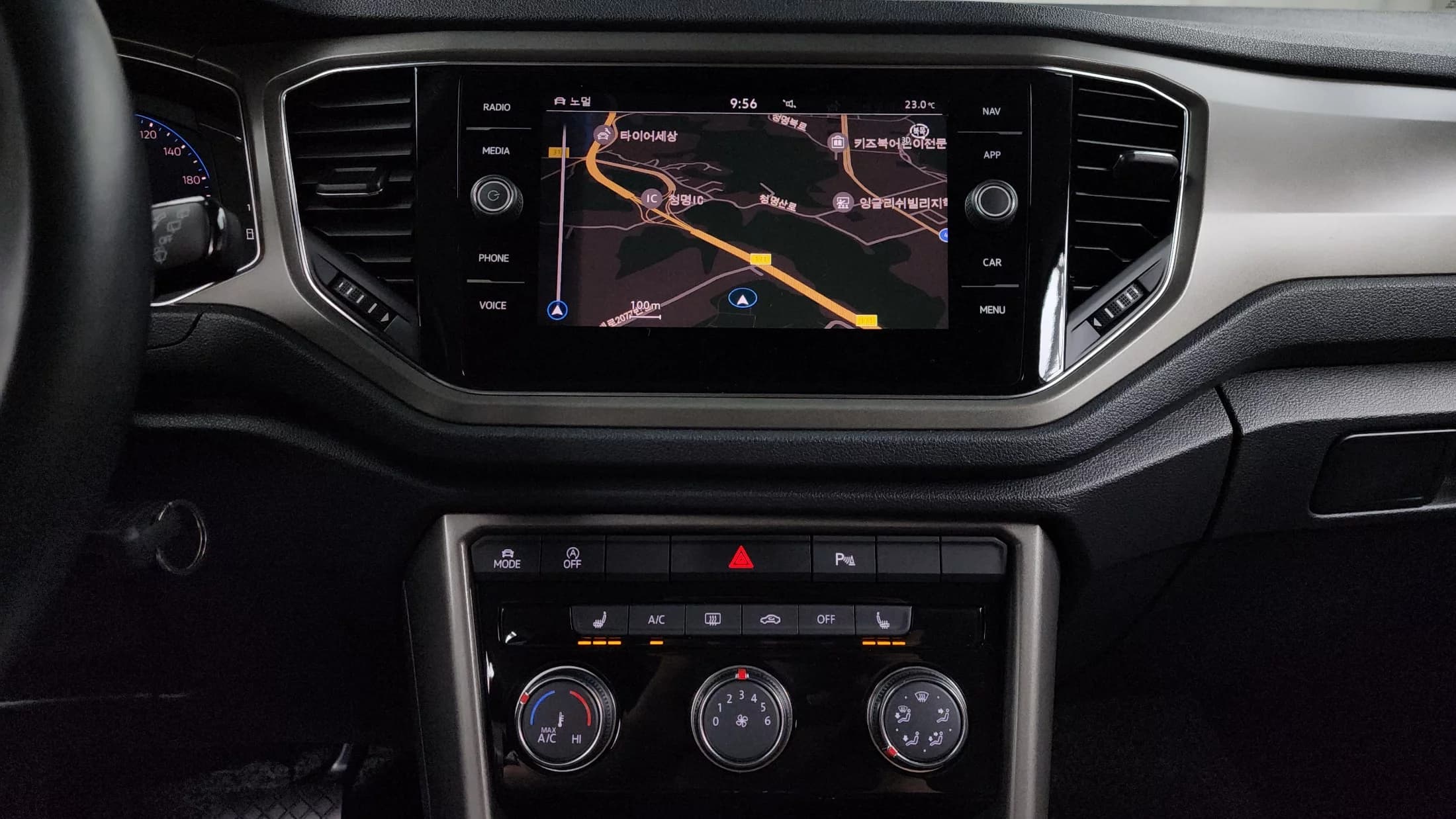 Volkswagen T-ROC 2.0 TDI Style, 2021 г. 49594 км. — фото 14