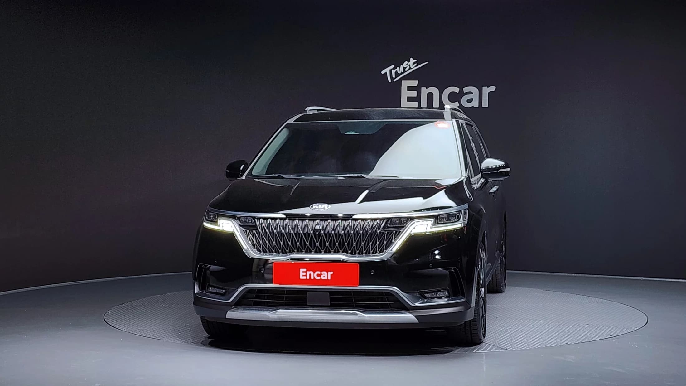 Kia Carnival Gasoline 9-Seater Signature, 2021 г. 40472 км. — фото 3