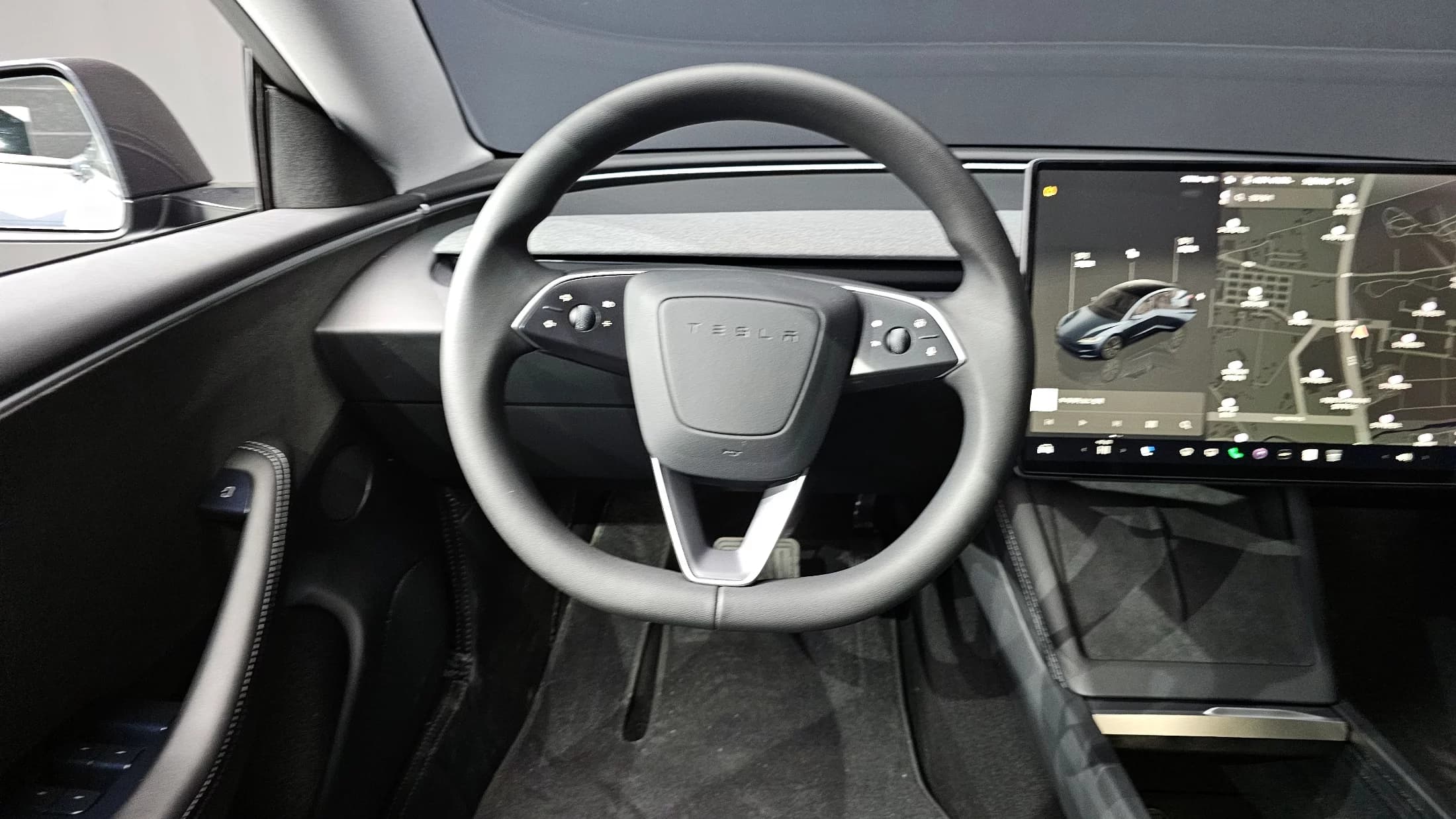 Tesla MODEL 3 Long Range, электромобиль, 2024 г. 8665 км. — фото 13