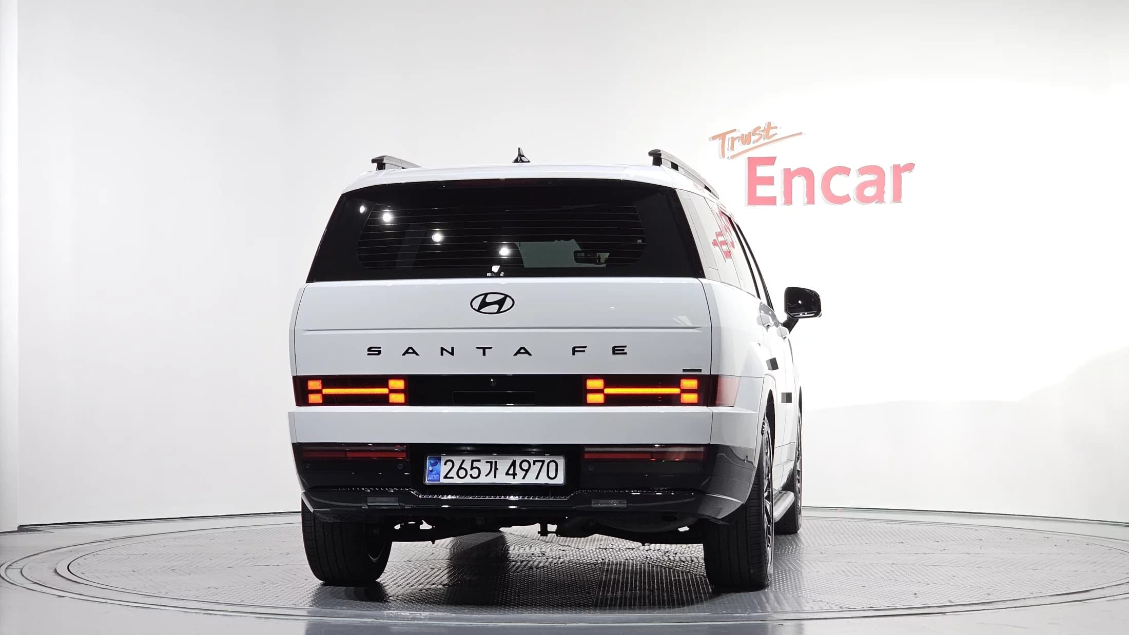 Hyundai Santa Fe HEV 1.6 4WD Calligraphy, гибрид, 2023 г. 41711 км. — фото 4