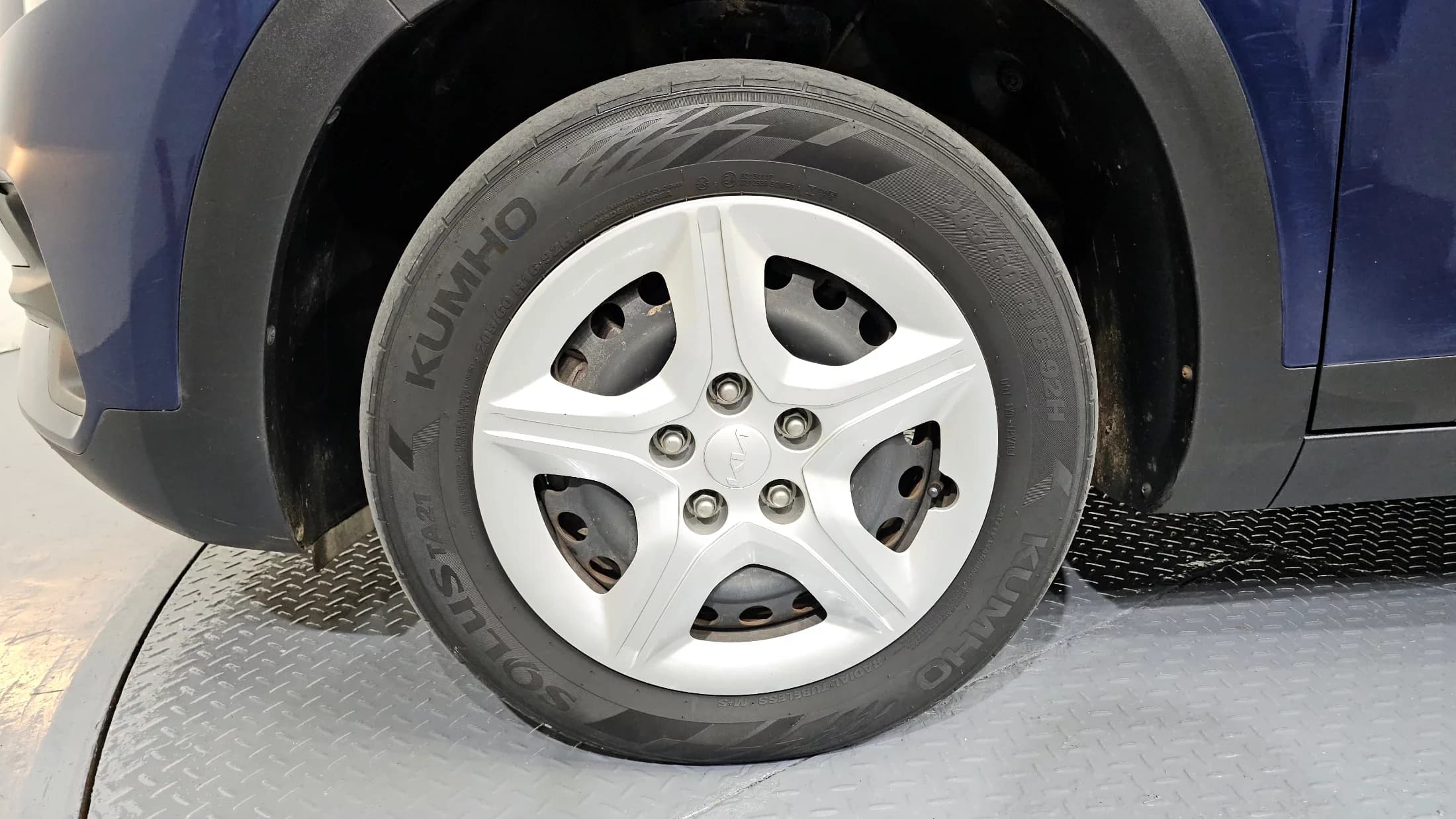 Kia Seltos Diesel 1.6 4WD Trendy, 2021 г. 141714 км. — фото 5
