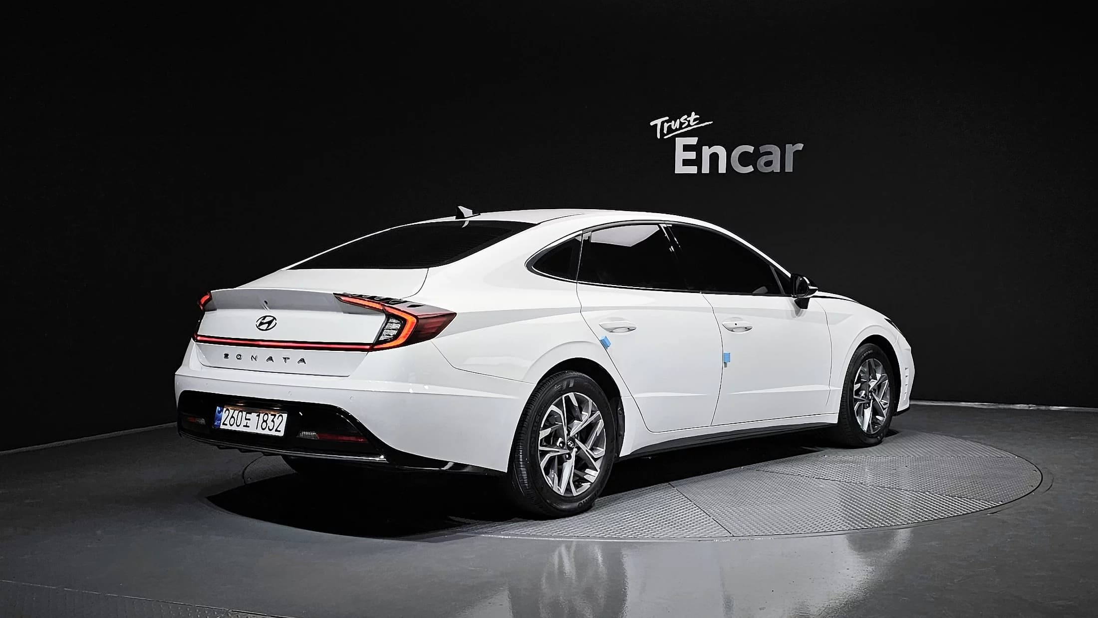 Hyundai Sonata 2.0 Premium Plus, 2022 г. 39496 км. — фото 2
