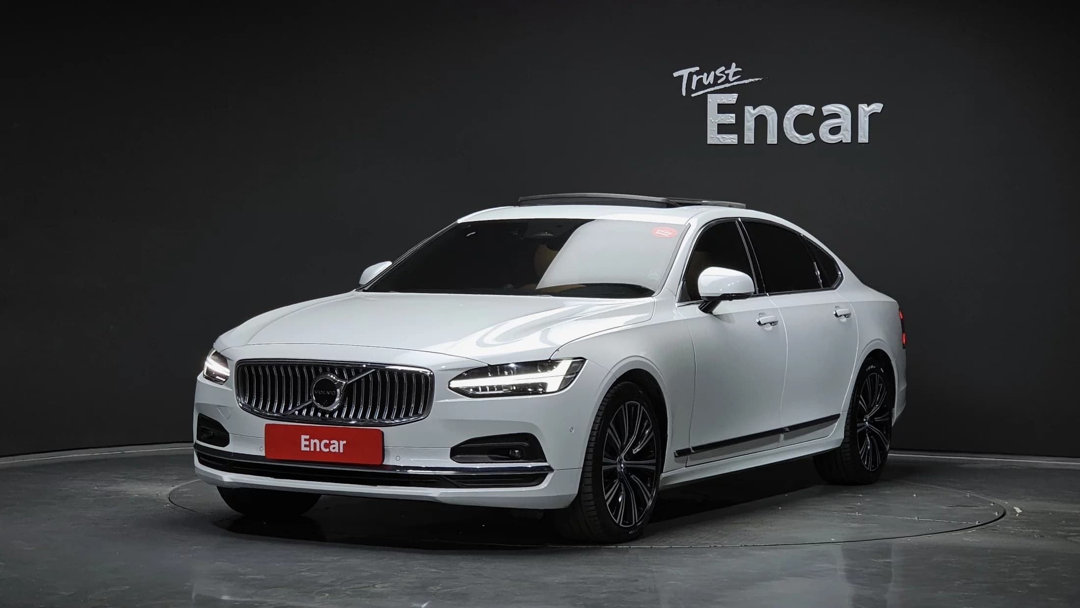 Volvo S90 B5 Ultimate Bright, 2023 г. 26180 км. — фото 2