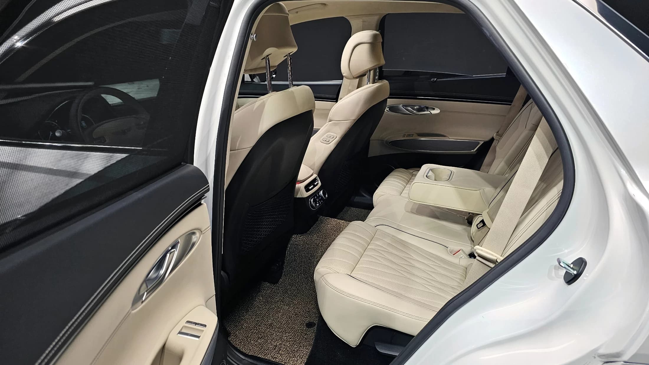 Genesis GV70 2.5T Gasoline AWD, 2023 г. 22308 км. — фото 11