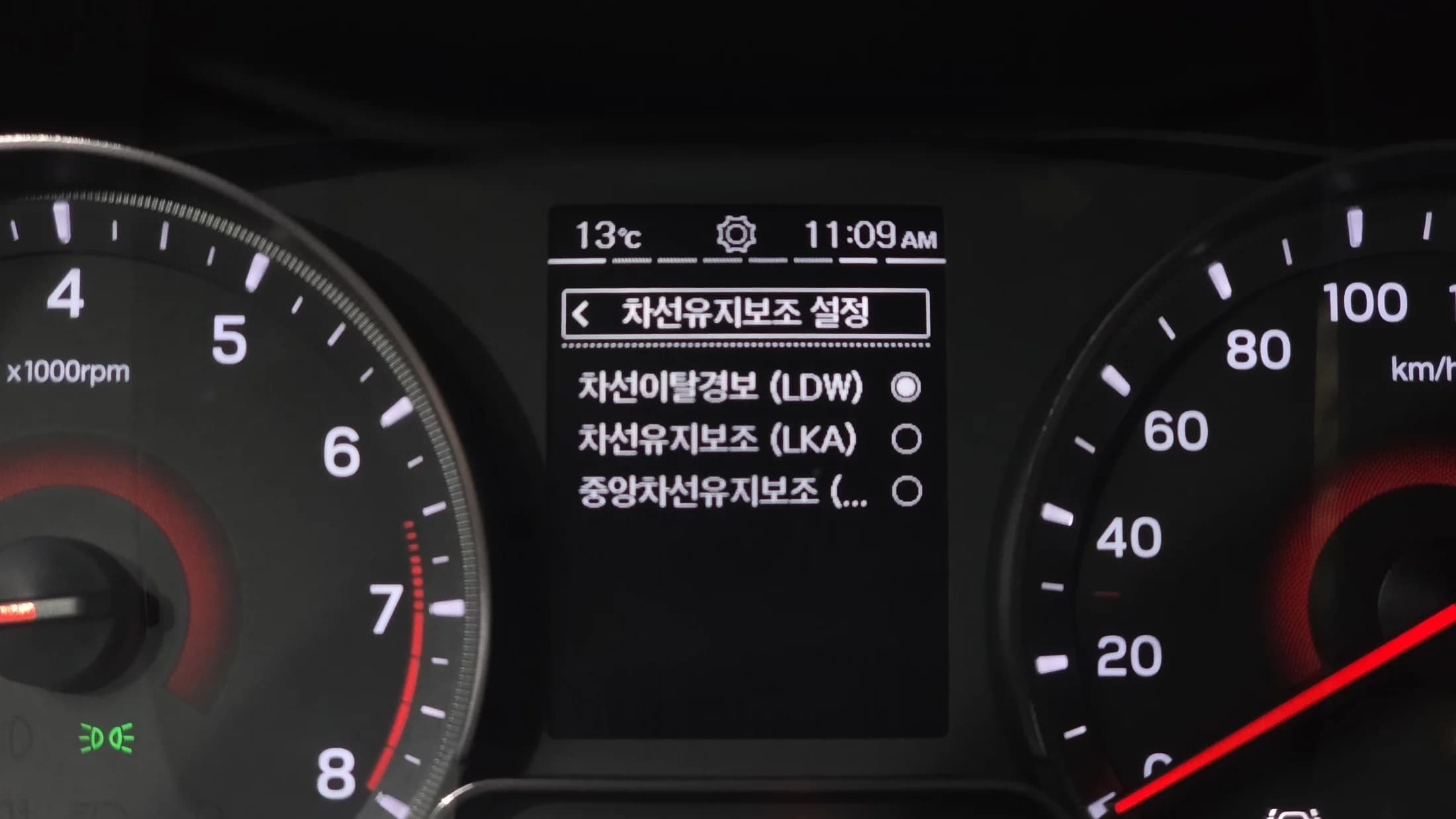 SsangYong TIBOLI Gasoline 1.5 2WD V3, 2021 г. 36946 км. — фото 16