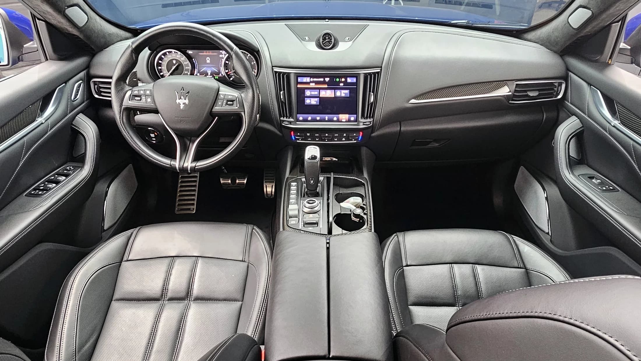 Maserati LEVANTE 3.0 AWD Modena, 2022 г. 28012 км. — фото 7
