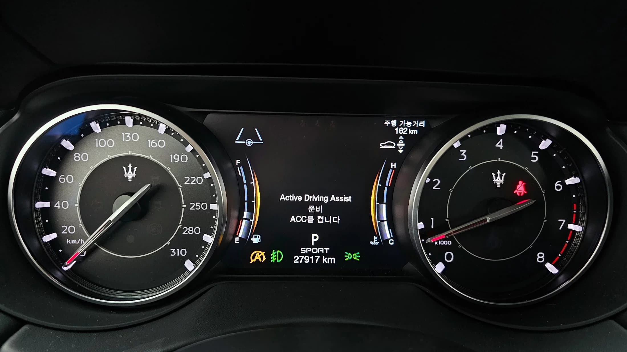 Maserati LEVANTE 3.0 AWD Modena, 2022 г. 28012 км. — фото 8