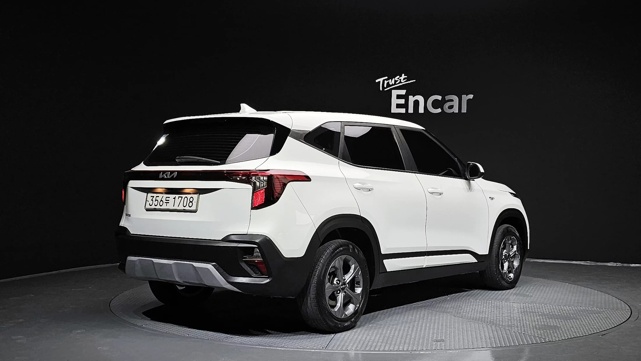 Kia Seltos Gasoline 1.6 Turbo 2WD Trendy, 2022 г. 125290 км. — фото 2