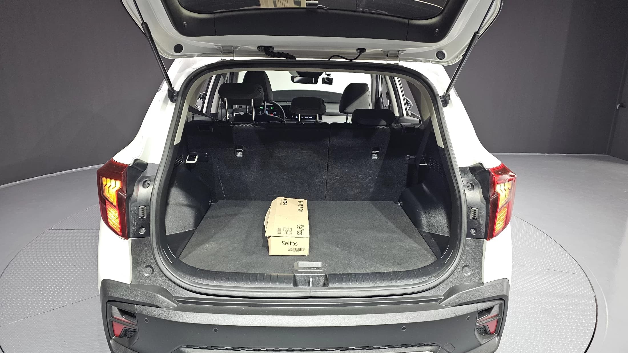 Kia Seltos Gasoline 1.6 Turbo 2WD Trendy, 2022 г. 125290 км. — фото 20