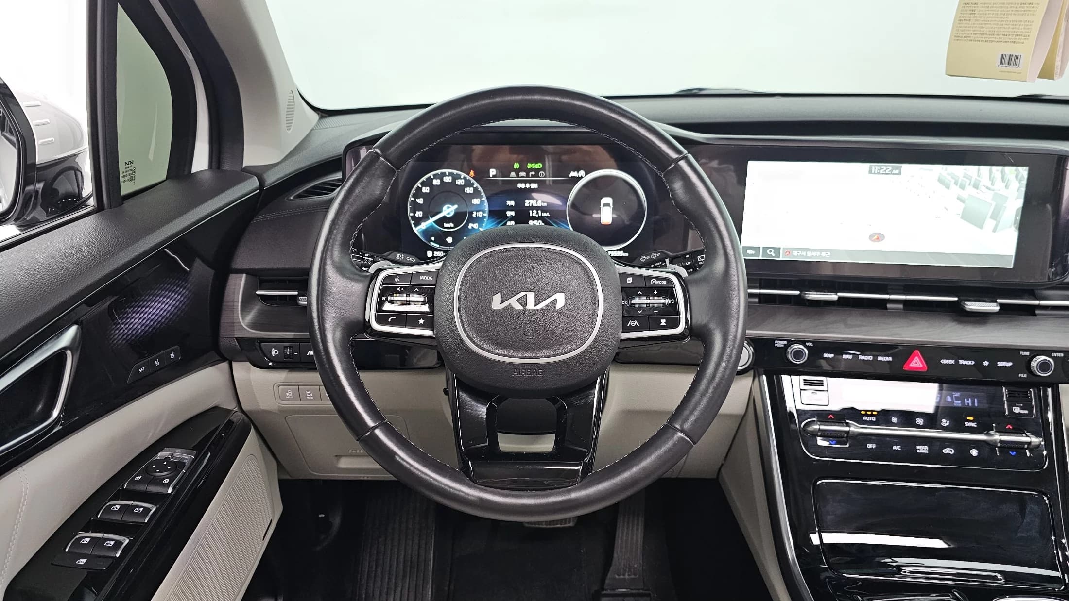 Kia Carnival 9-Seater Signature, 2022 г. 73652 км. — фото 13