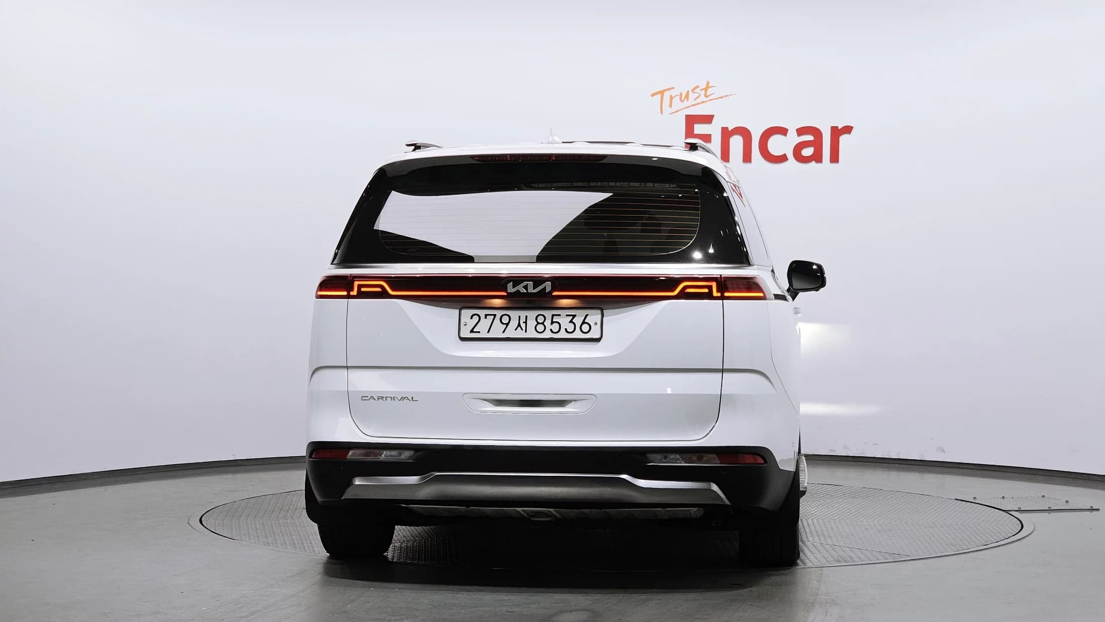 Kia Carnival 9-Seater Signature, 2022 г. 73652 км. — фото 4