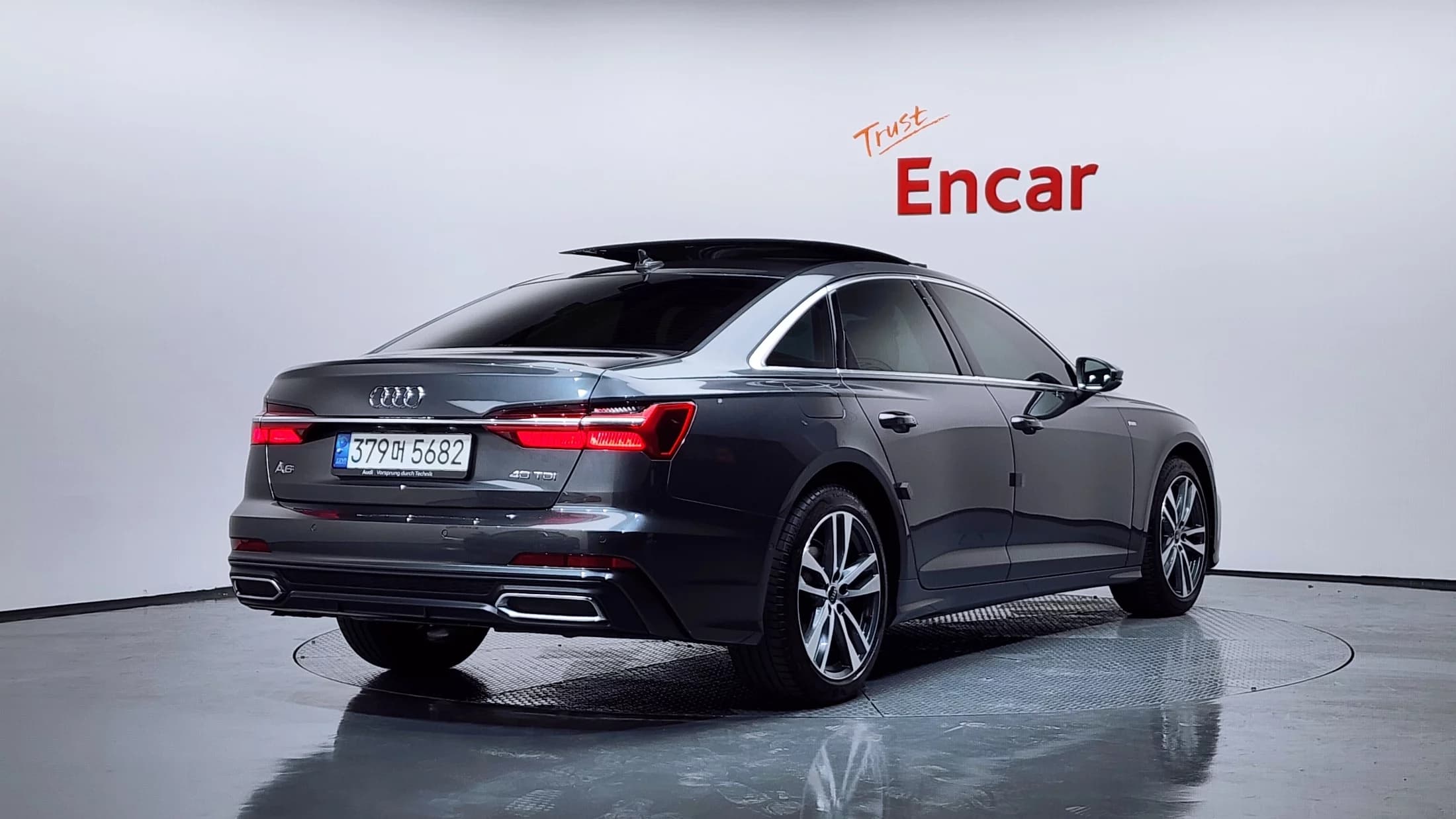 Audi A6 40 TDI Premium, 2023 г. 33993 км. — фото 2